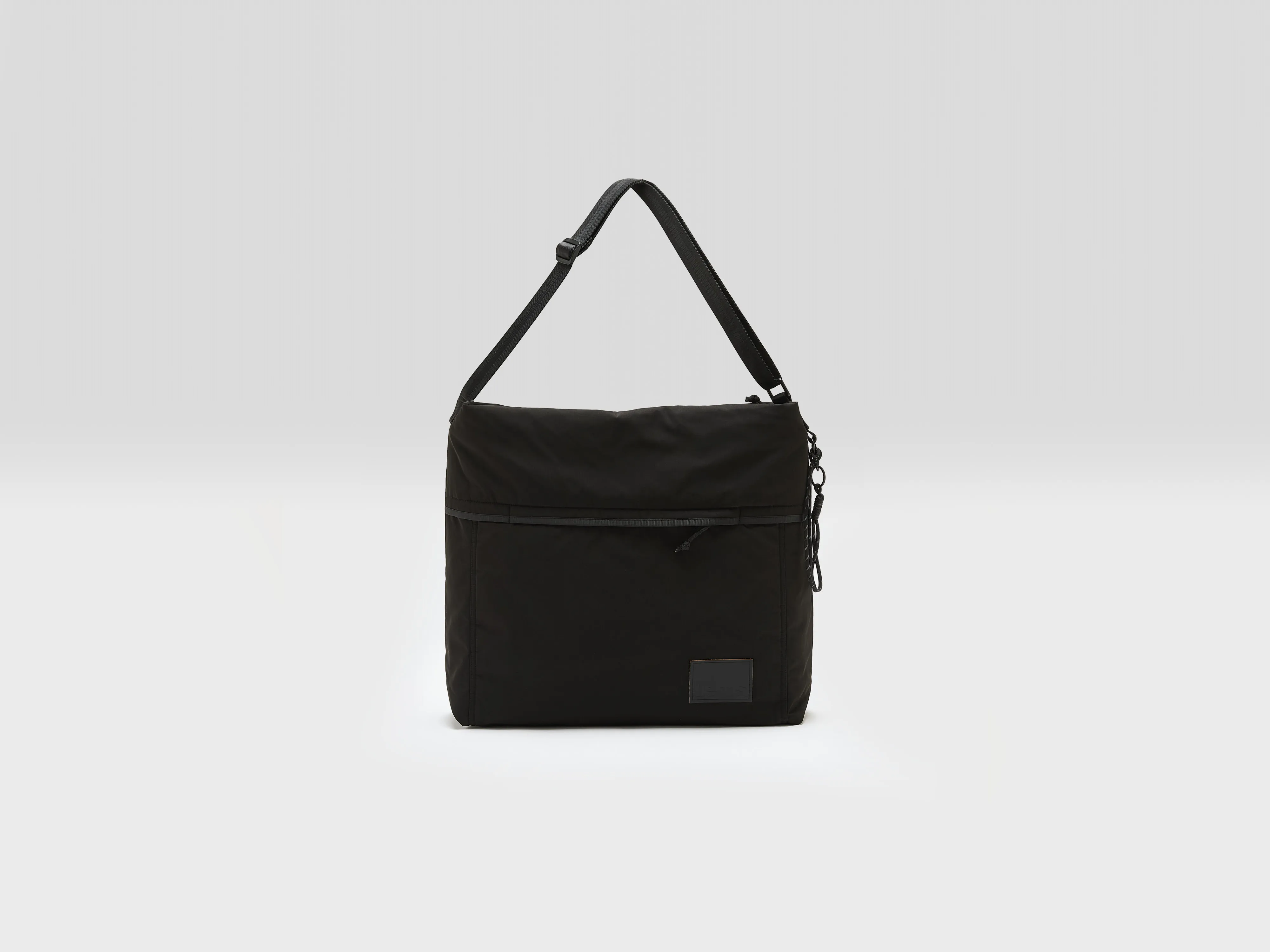 Hendy messenger bag (252 / M / BLACK)