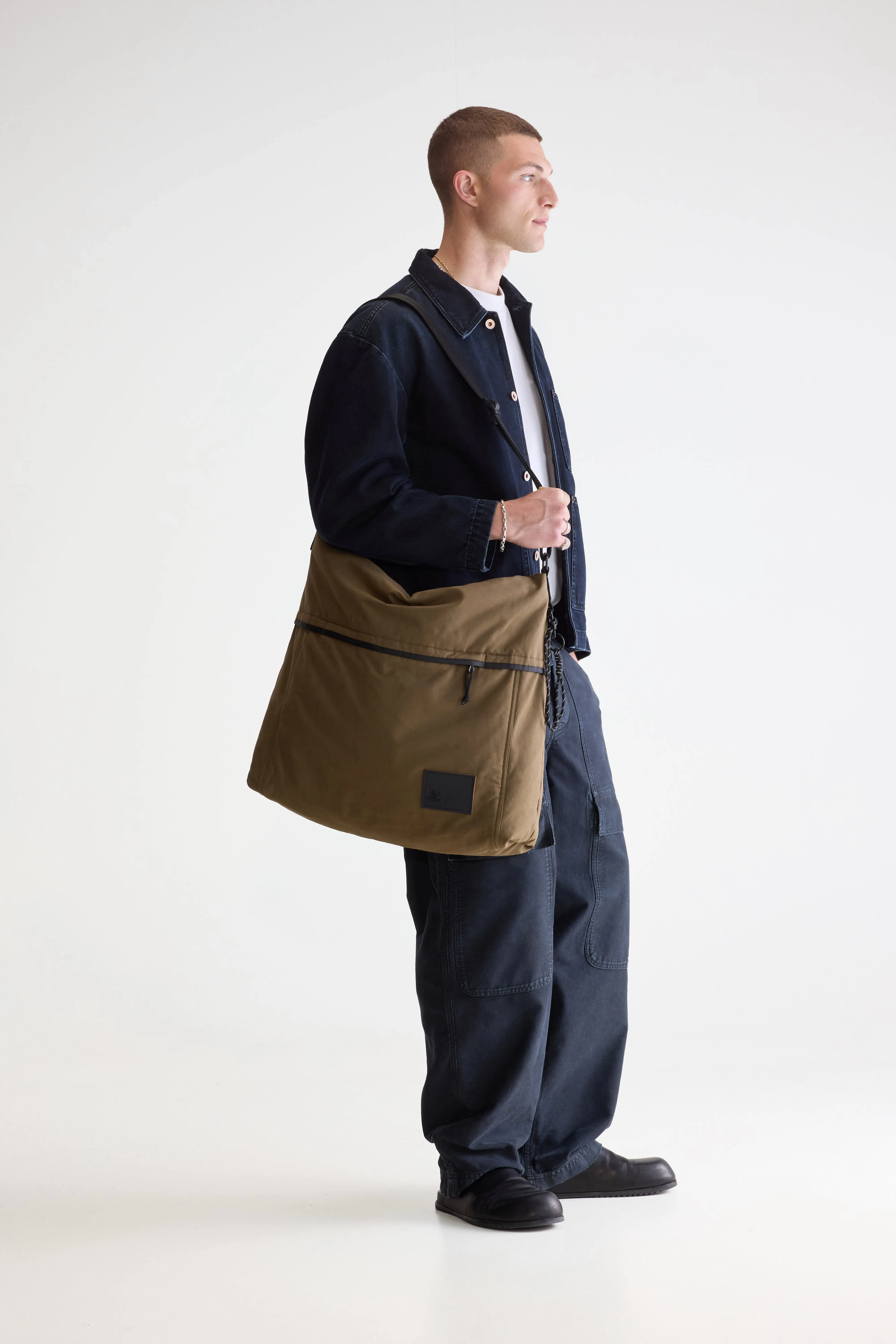 Hendy messenger bag (252 / M / OLIVE NIGHT) - Image 3