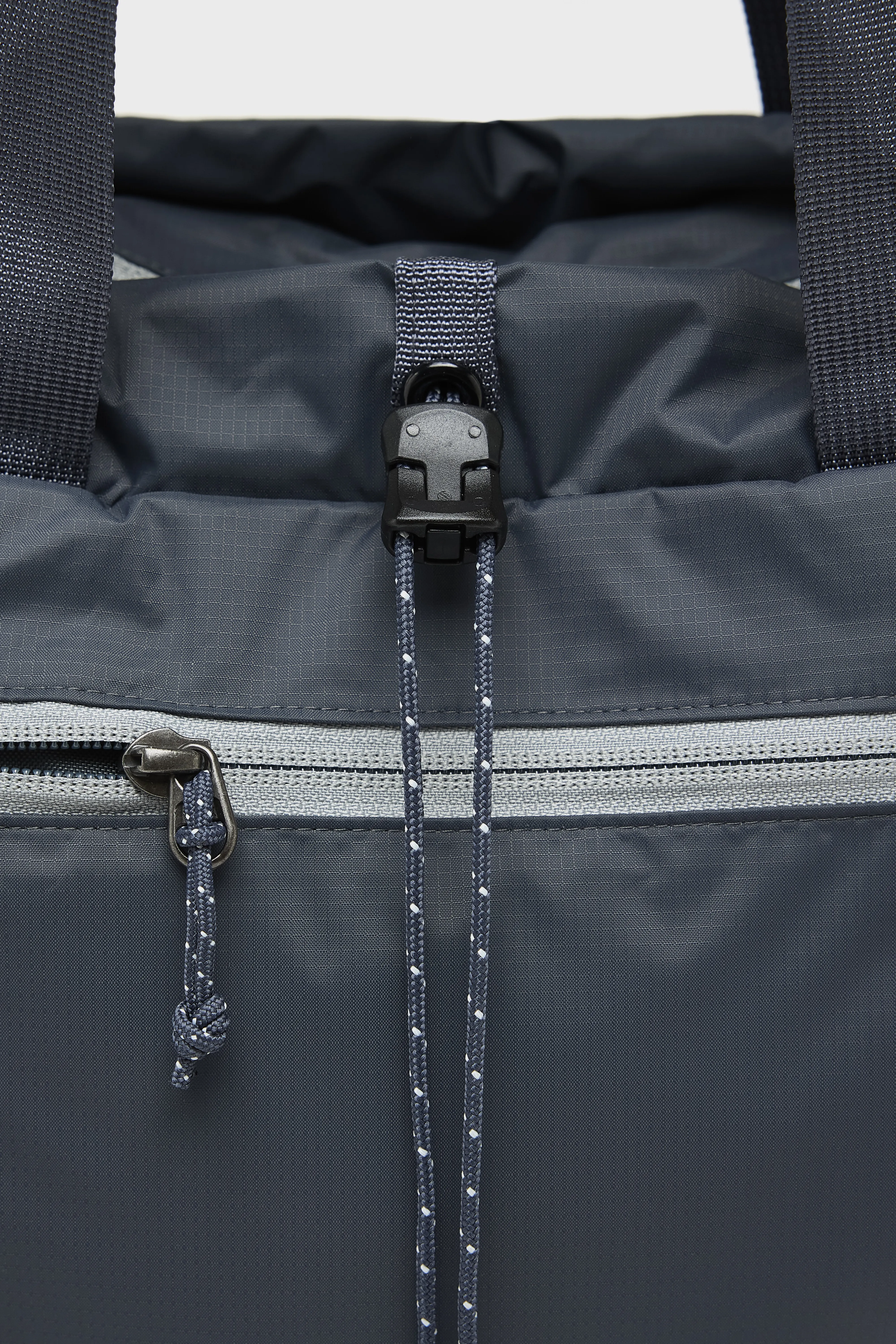 Terravia Tote Pack  (252 / W / BLUE) - Image 4