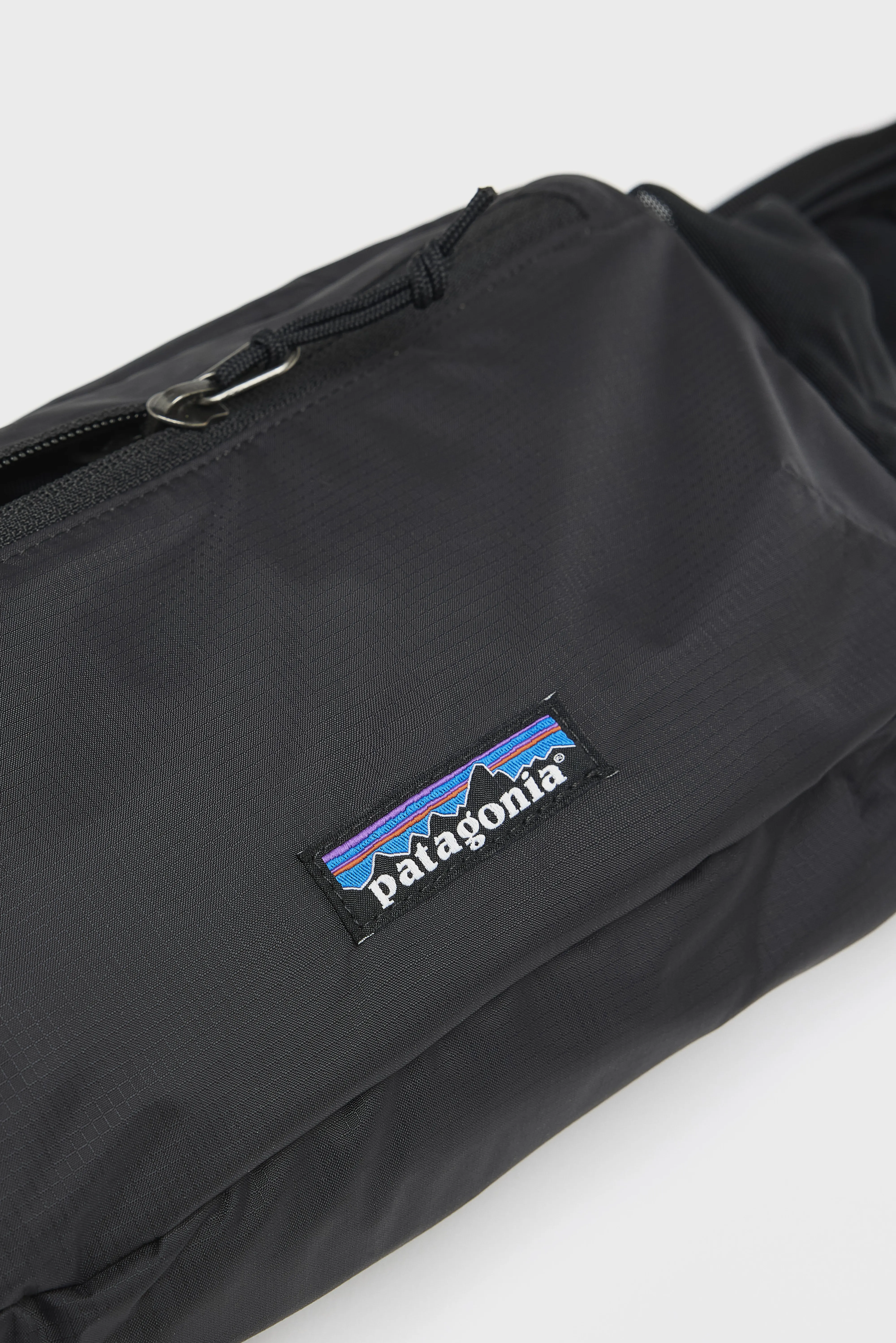 Terravia Hip Pack (252 / W / BLACK) - Image 3
