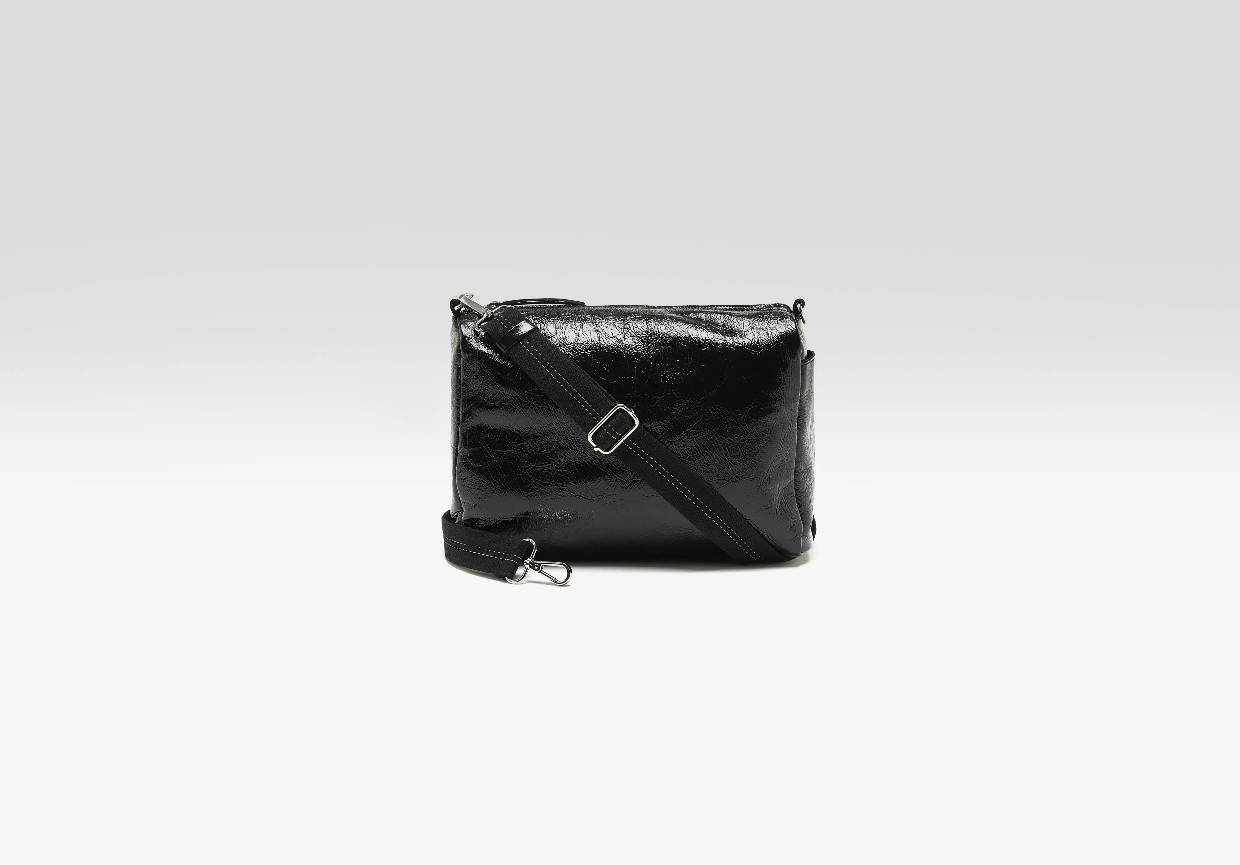 Sobel crossbody bag (252 / W / OFF BLACK)
