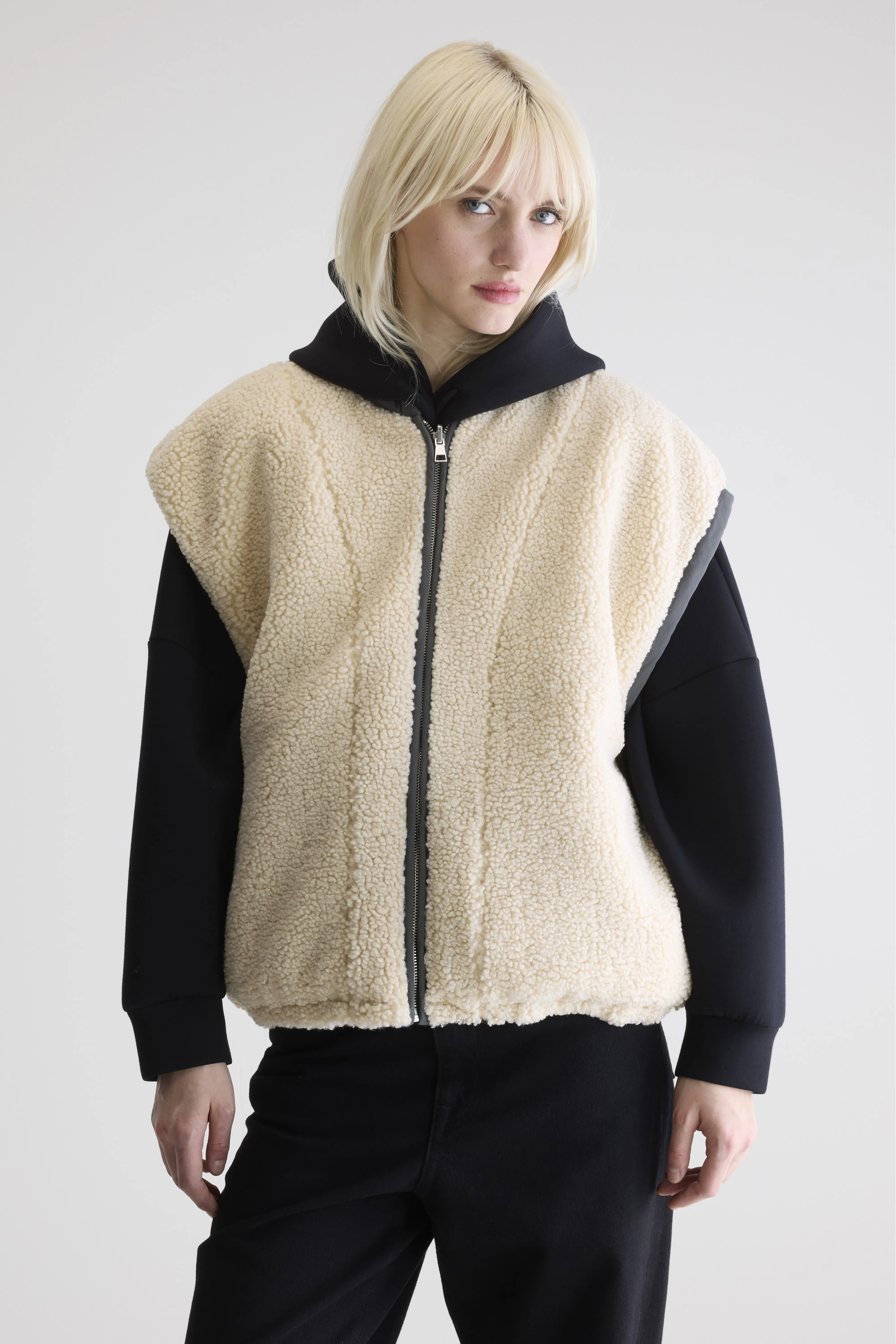 Jano sleeveless jacket (252 / W / CREAM) - Image 2