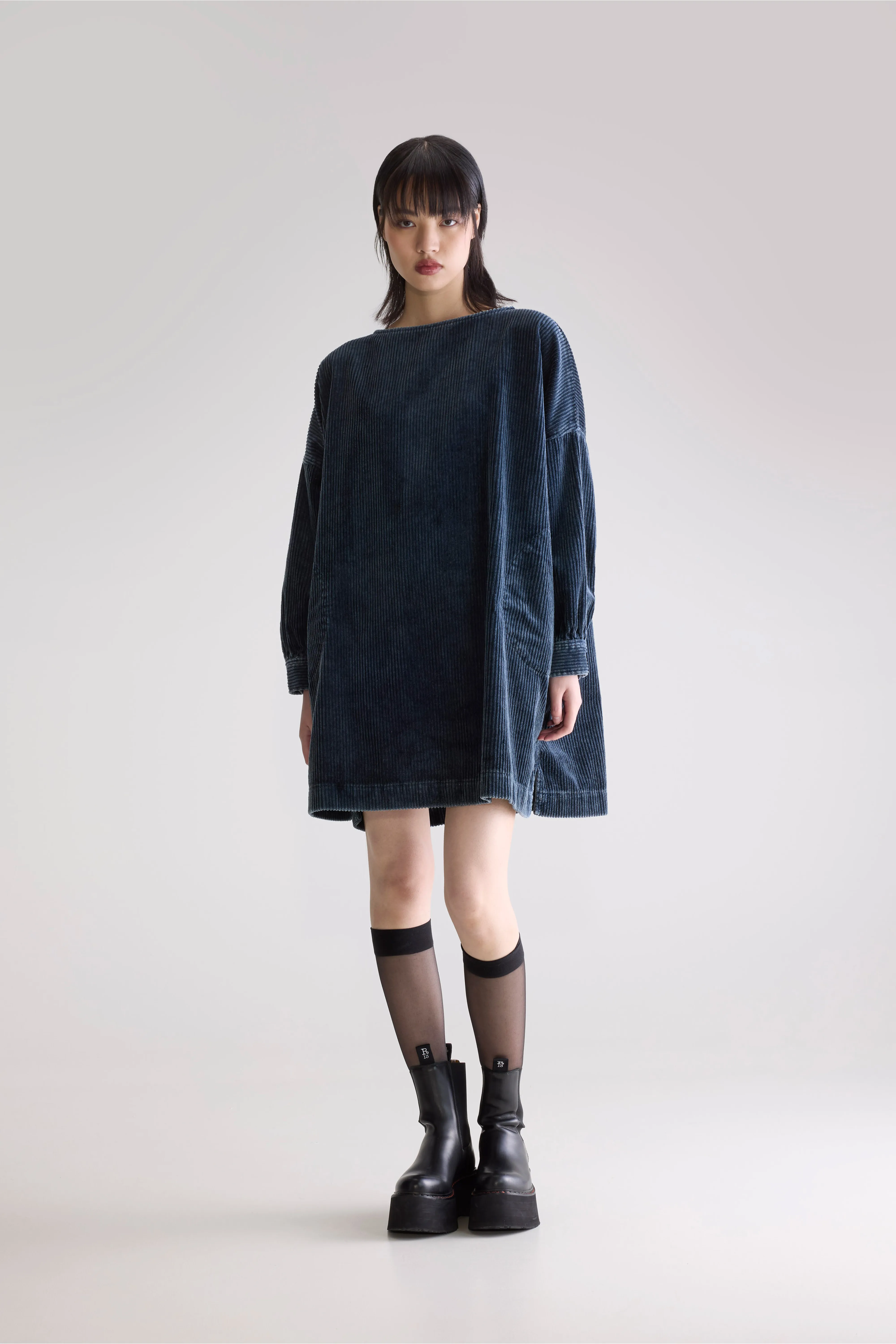 Past corduroy dress (252 / W / BLACK BLUE) - Image 2