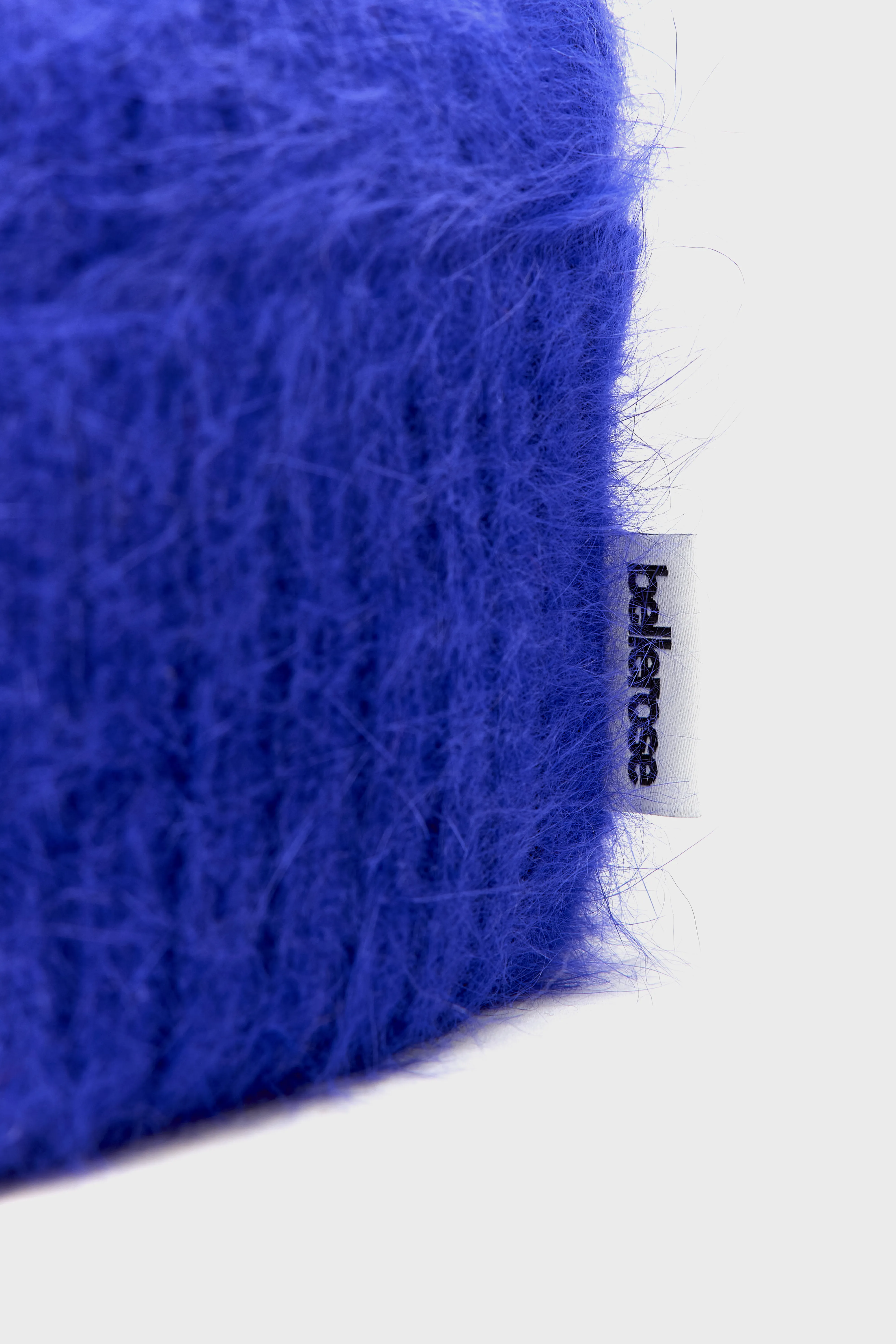 Datiz angora-blend beanie (252 / W / DELPHINIUM) - Image 3