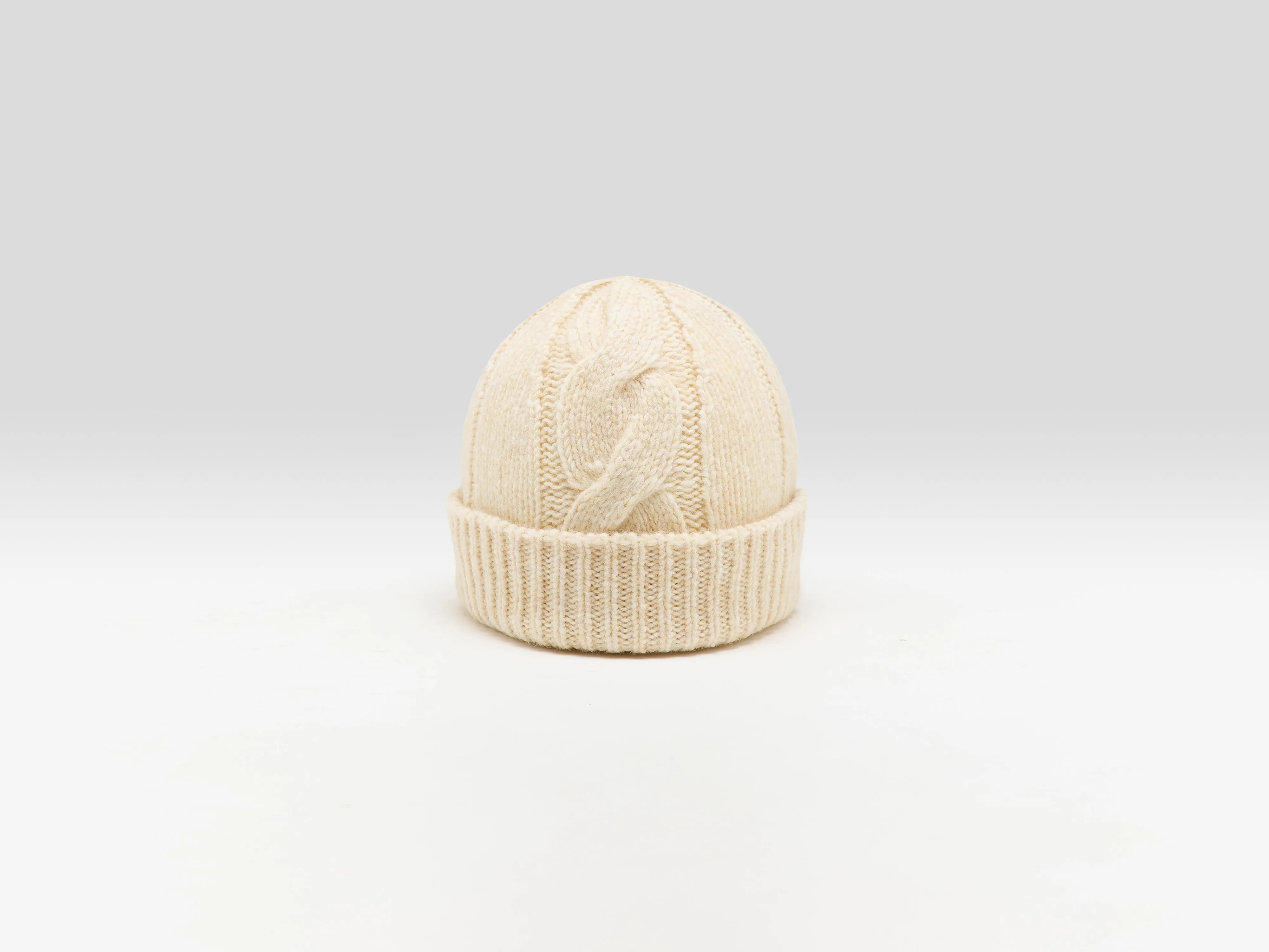 Dicat knitted beanie (252 / W / IVORY)