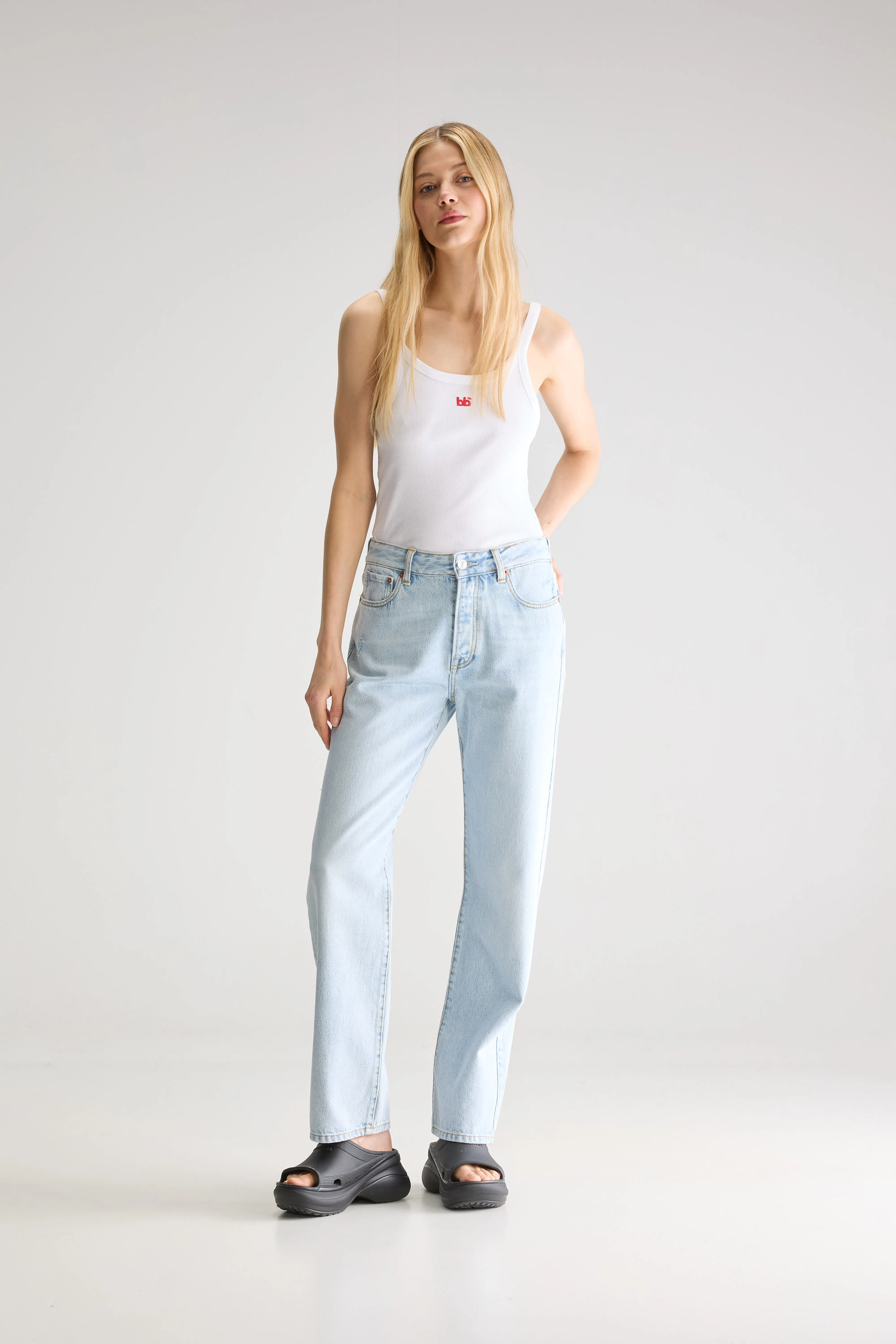 Denim N. 32 straight jeans (252 / W / USED LT BLUE) - Image 2