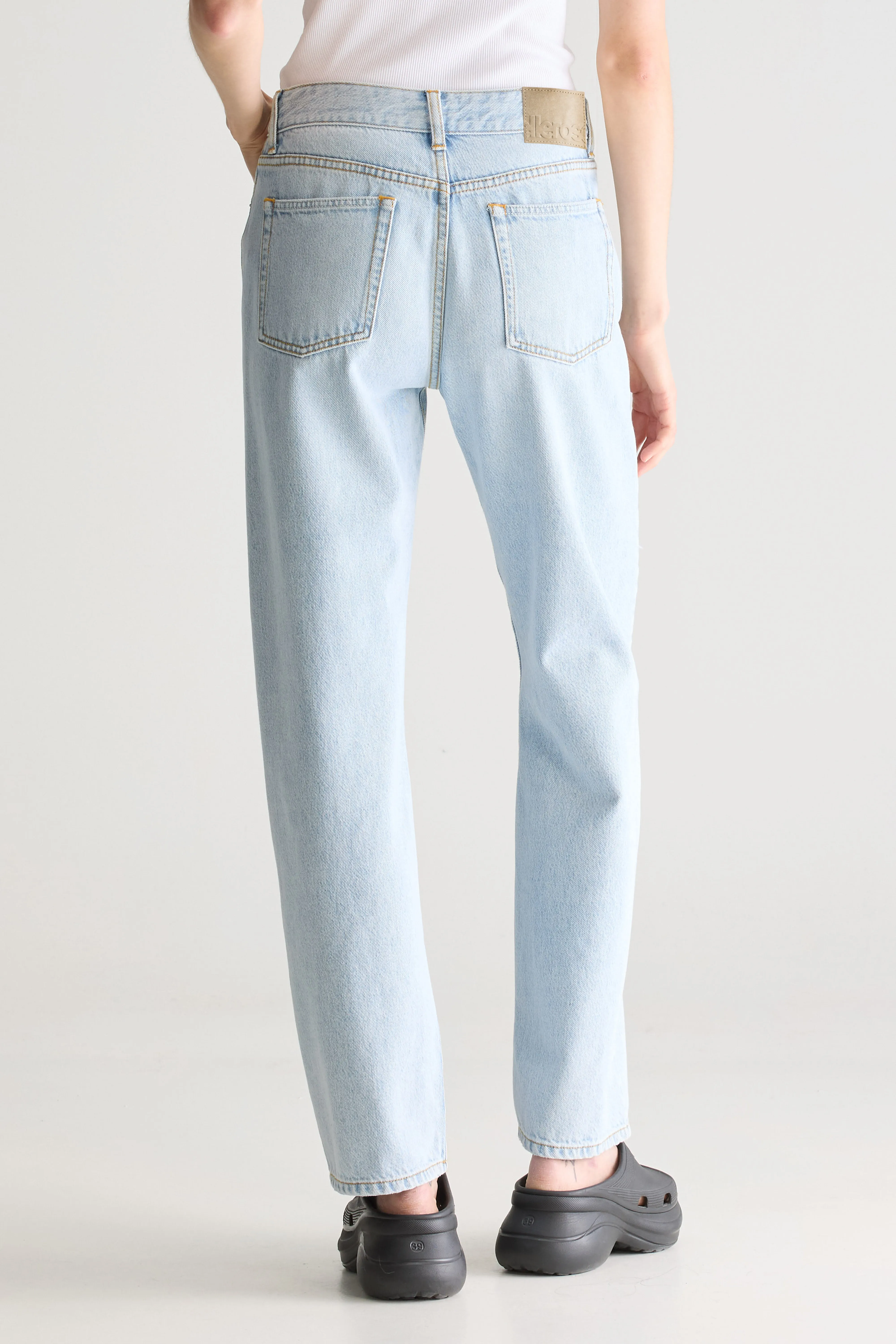 Denim N. 32 straight jeans (252 / W / USED LT BLUE) - Image 4