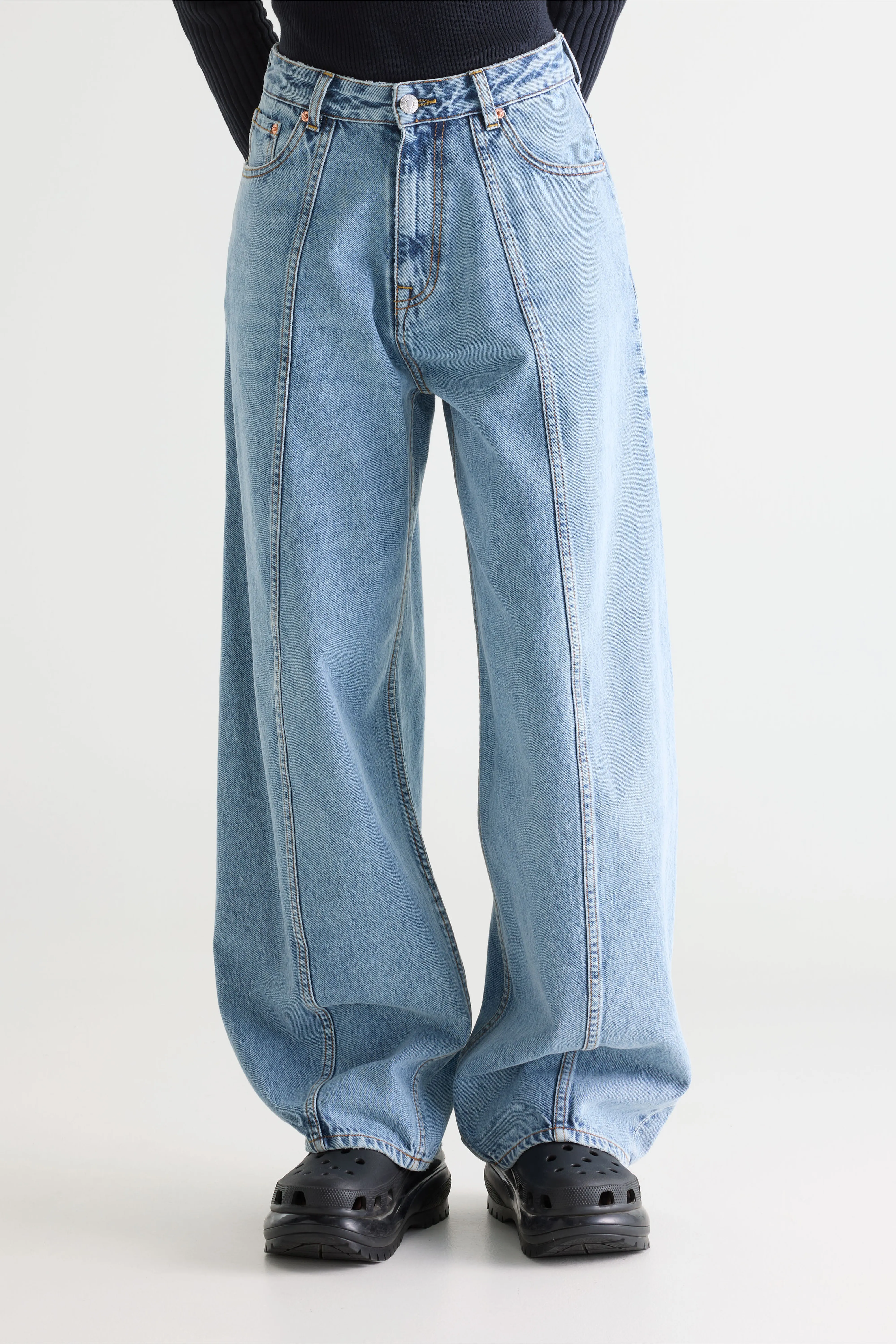 Denim N. 83 balloon jeans (261 / W / USED LT BLUE) - Image 3