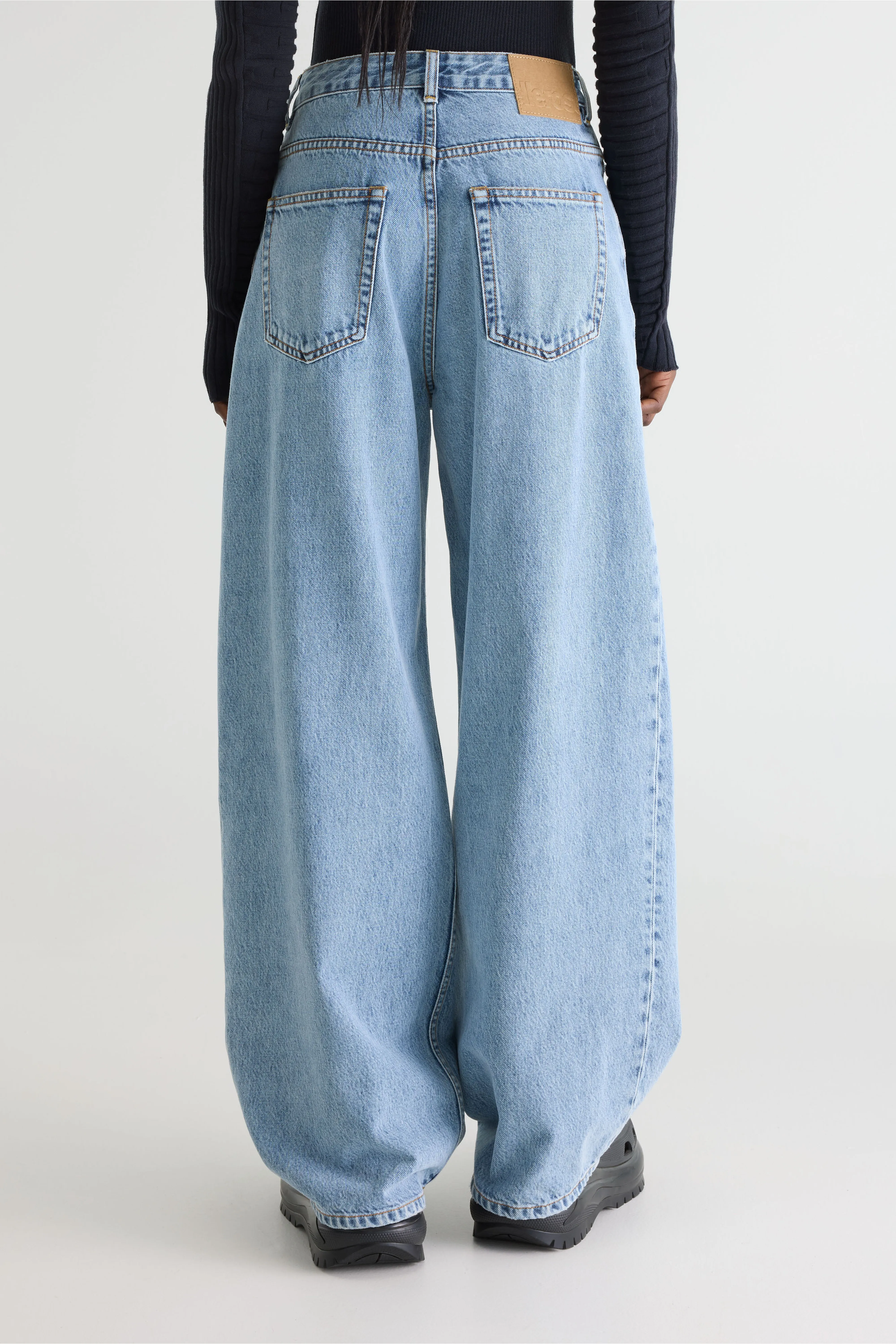Denim N. 83 balloon jeans (261 / W / USED LT BLUE) - Image 4