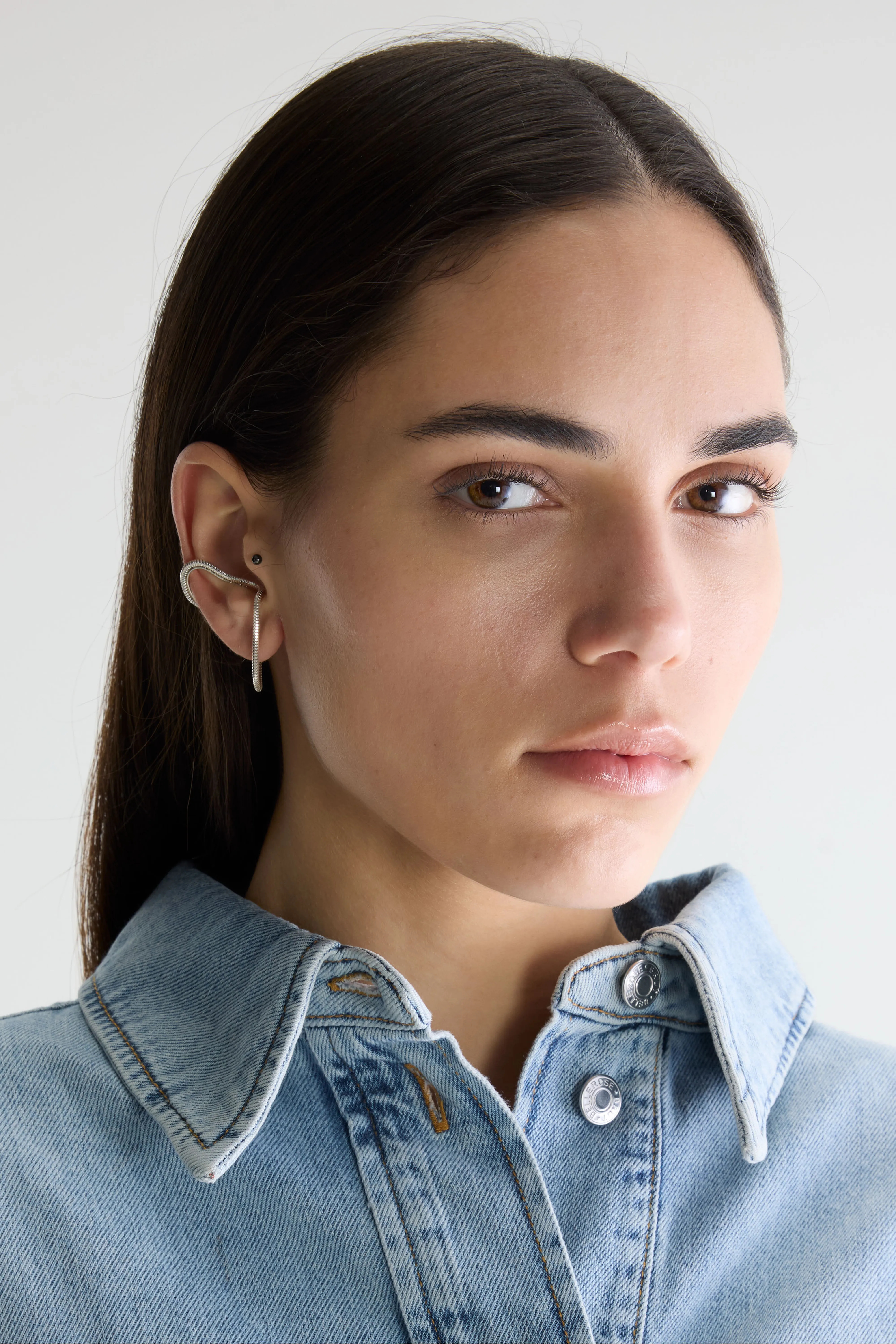 Lissom Circular Earcuff (252 / W / SILVER) - Image 3