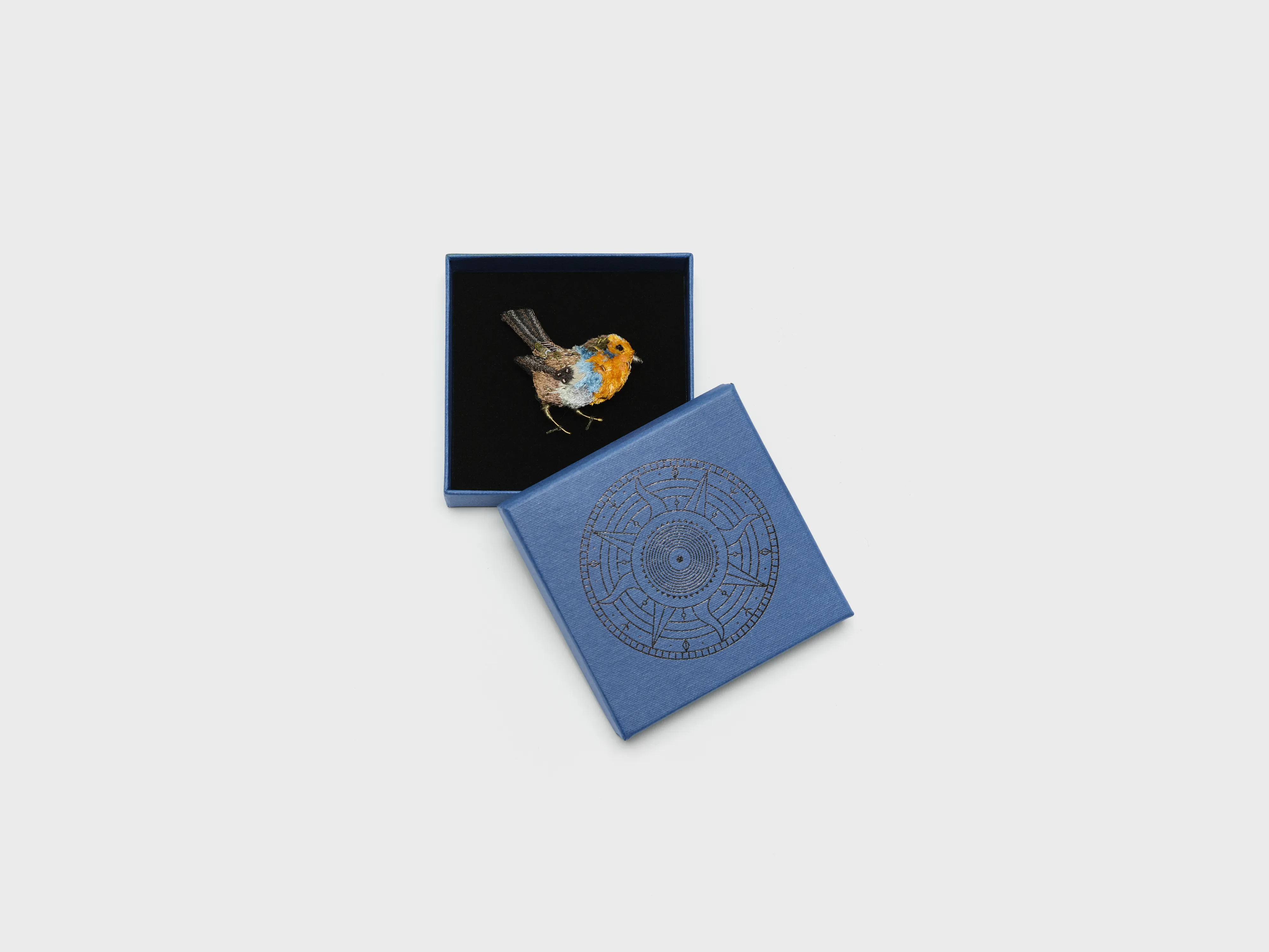 Robin Red Breast Brooch (251 / W / YELLOW)