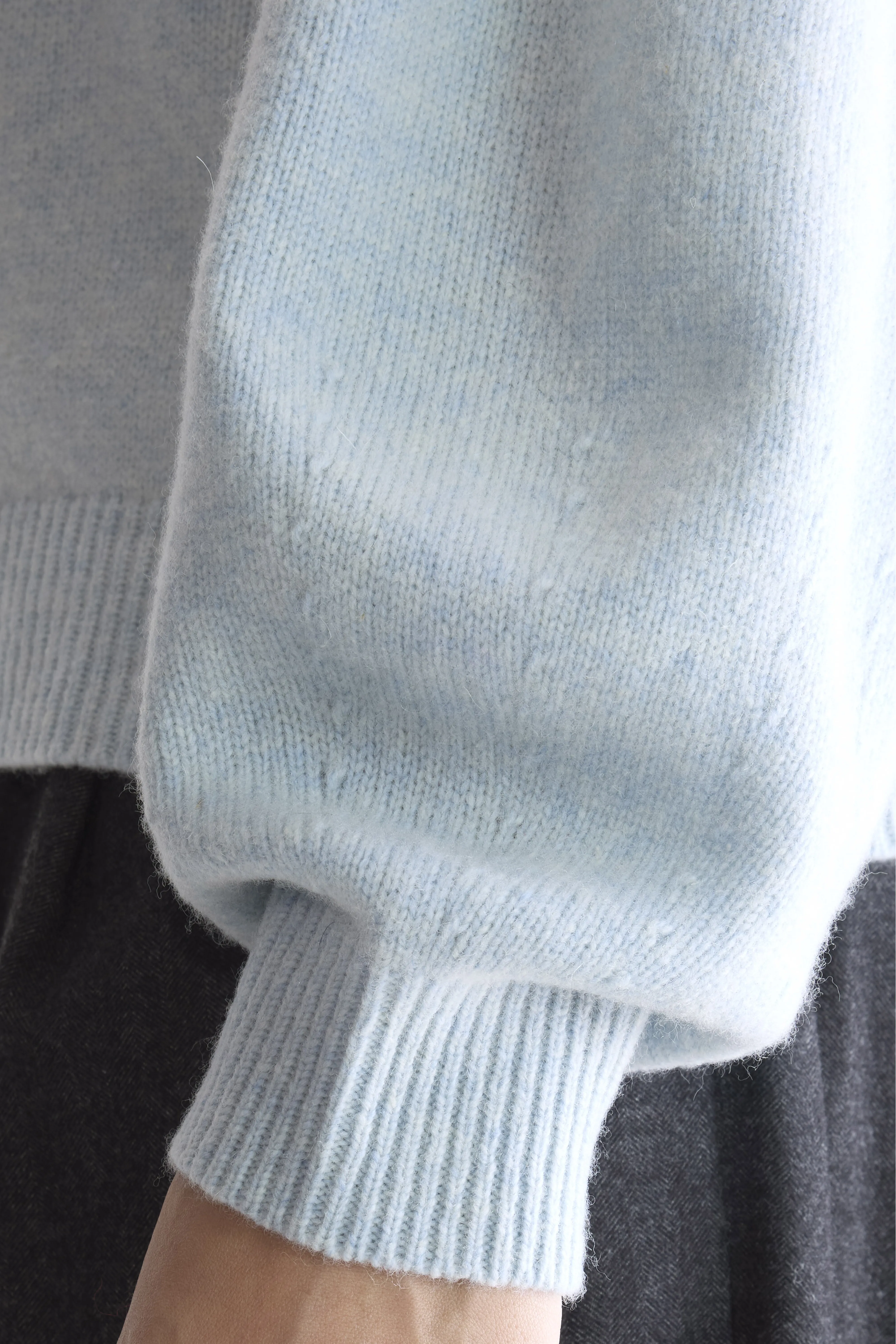 Ameka Crewneck Sweater (252 / W / ICE CUBE) - Image 6