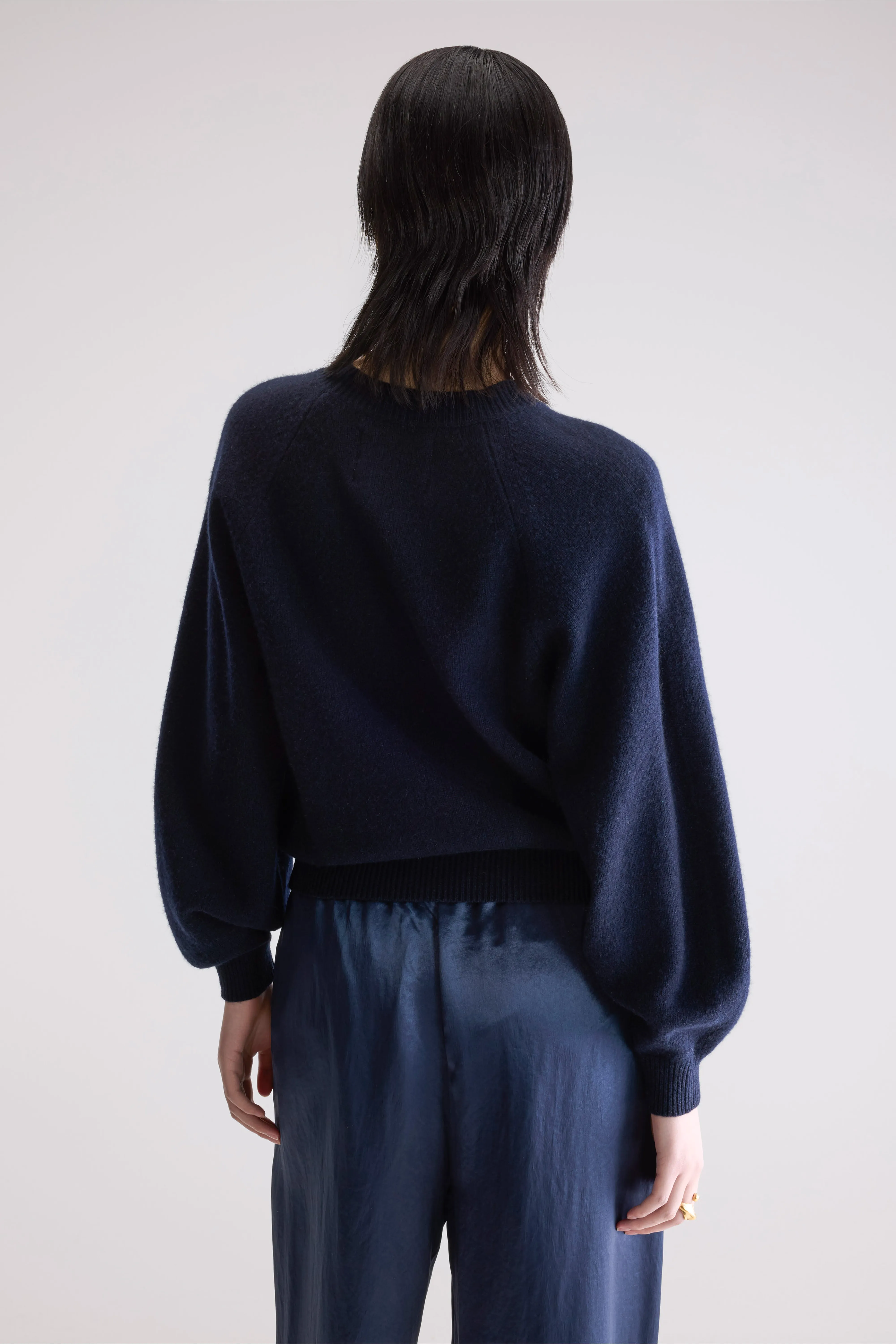 Ameka Crewneck Sweater (252 / W / NAVY) - Image 4