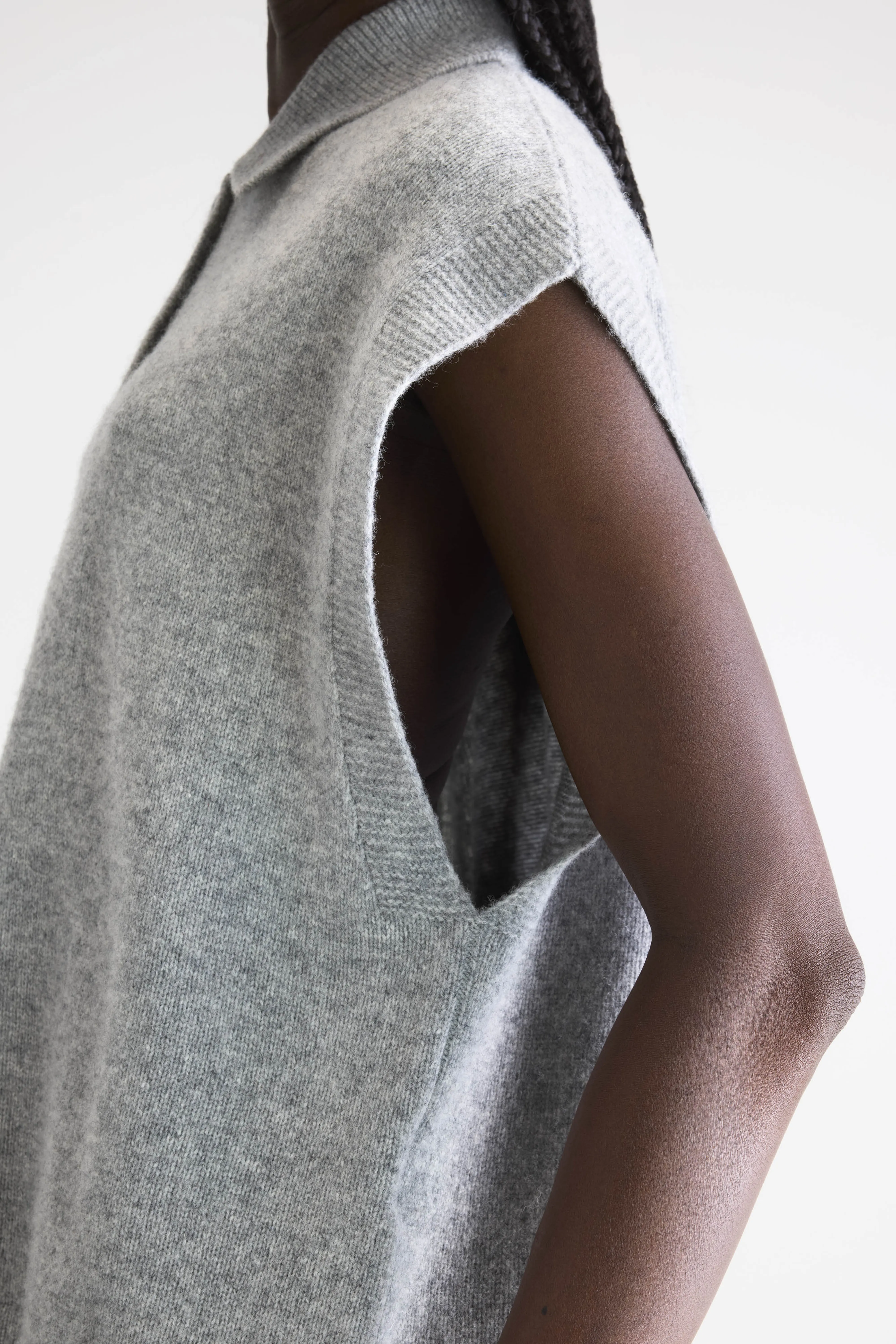 Ameson sleeveless sweater (252 / W / H. GREY) - Image 5