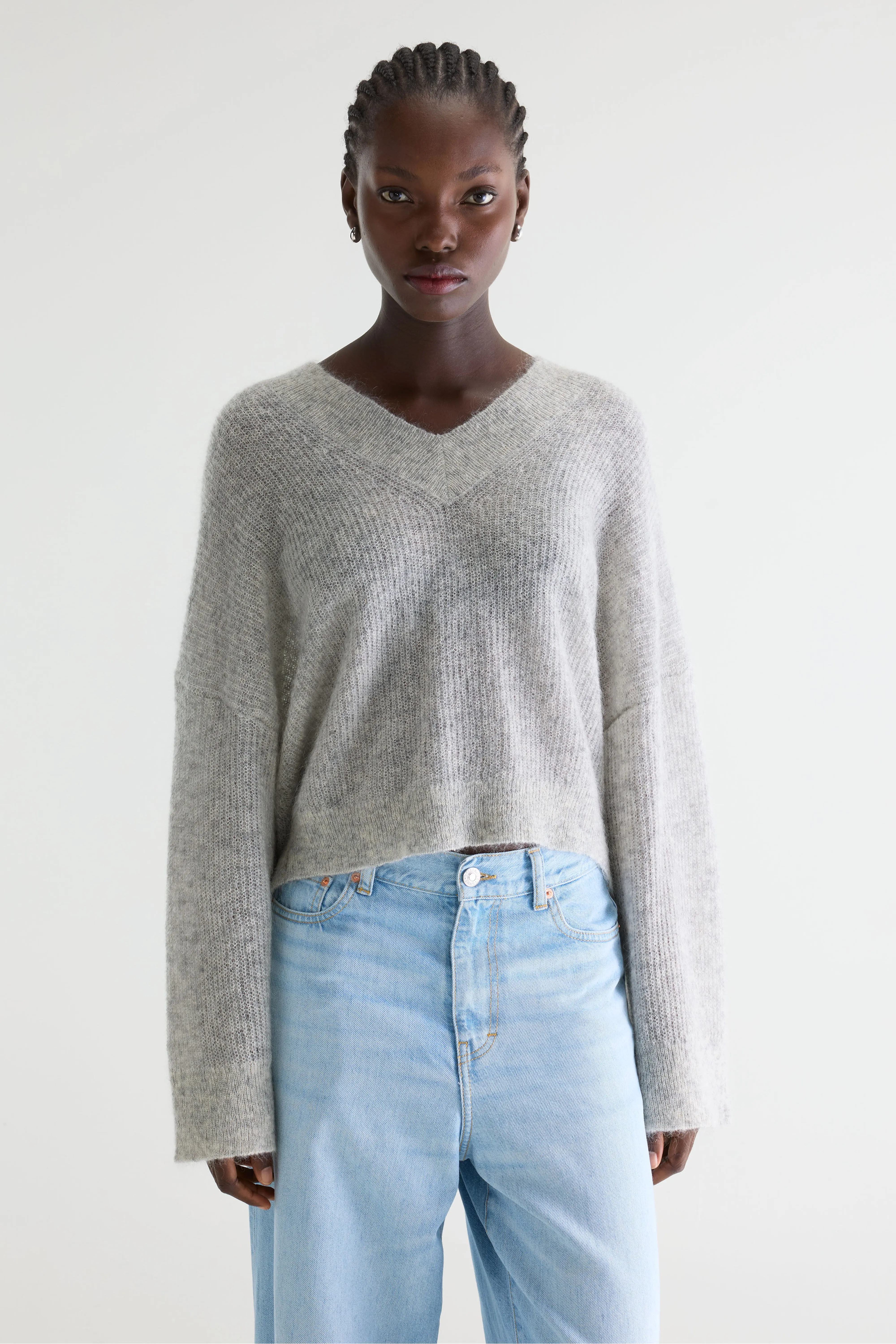Arco v-neck sweater (261 / W / LIGHT GREY) - Image 2