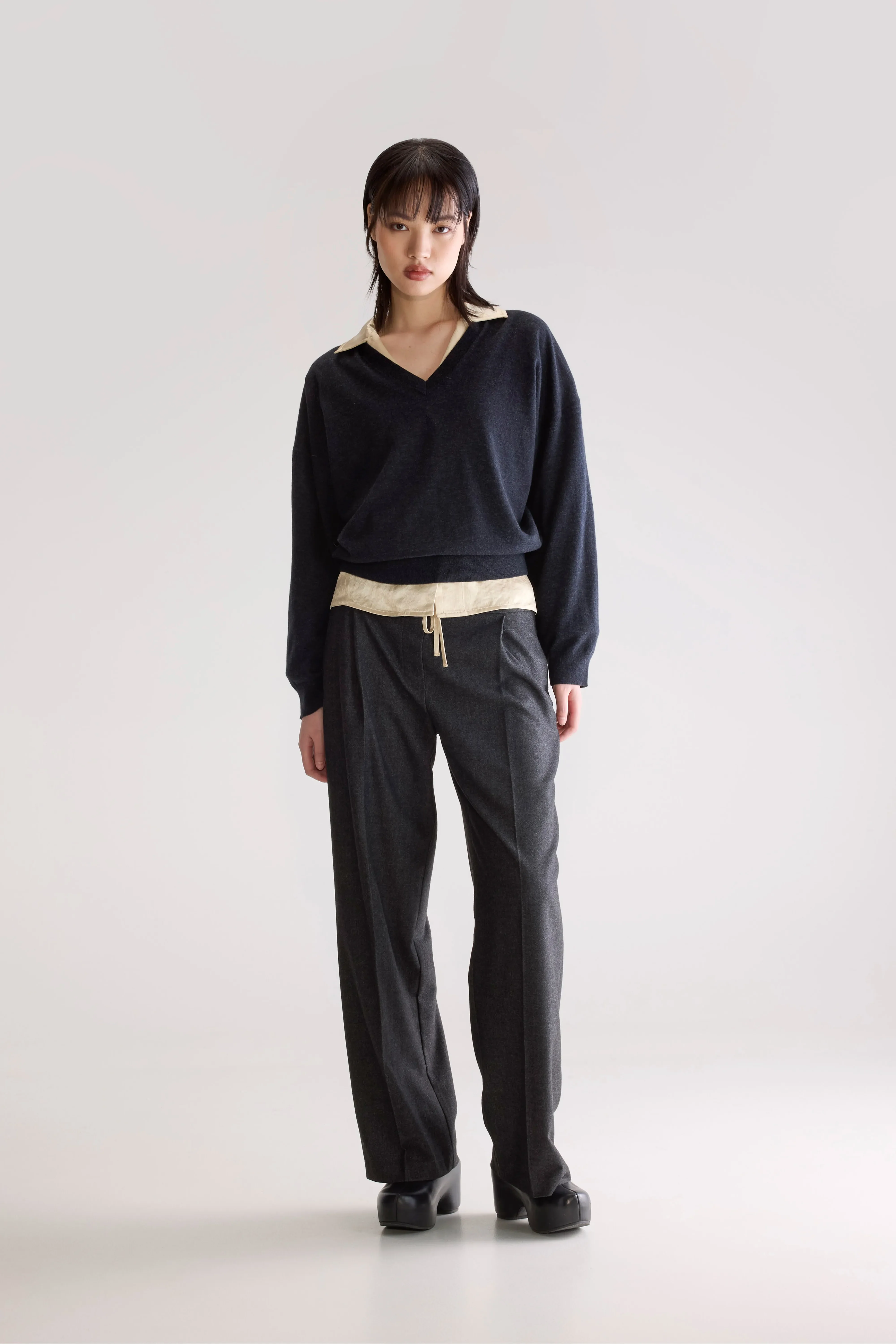 Arybev V-Neck Sweater (252 / W / ANTHRACITE) - Image 3