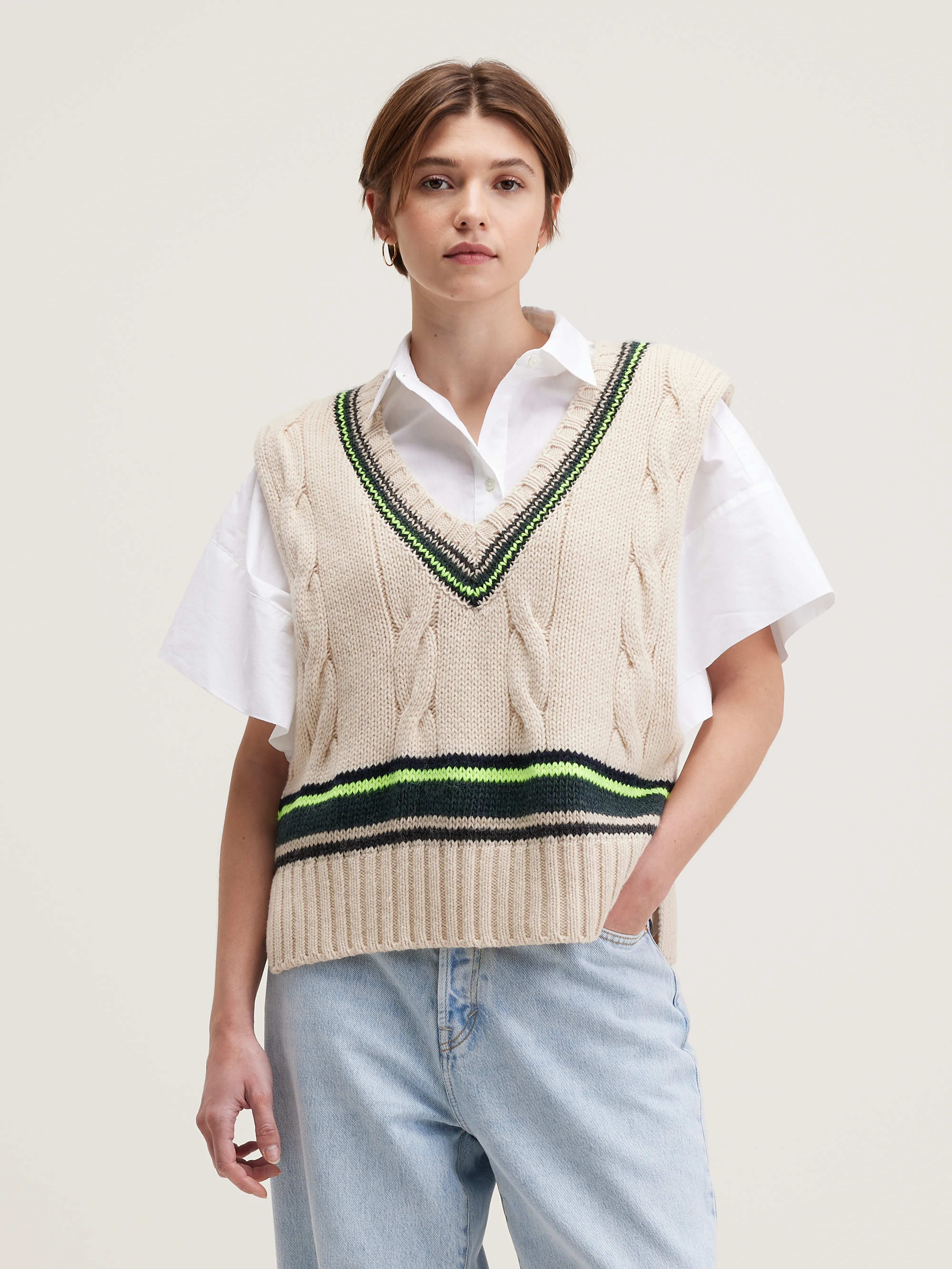 Asno sleeveless sweater (242 / W / IVORY) - Image 2