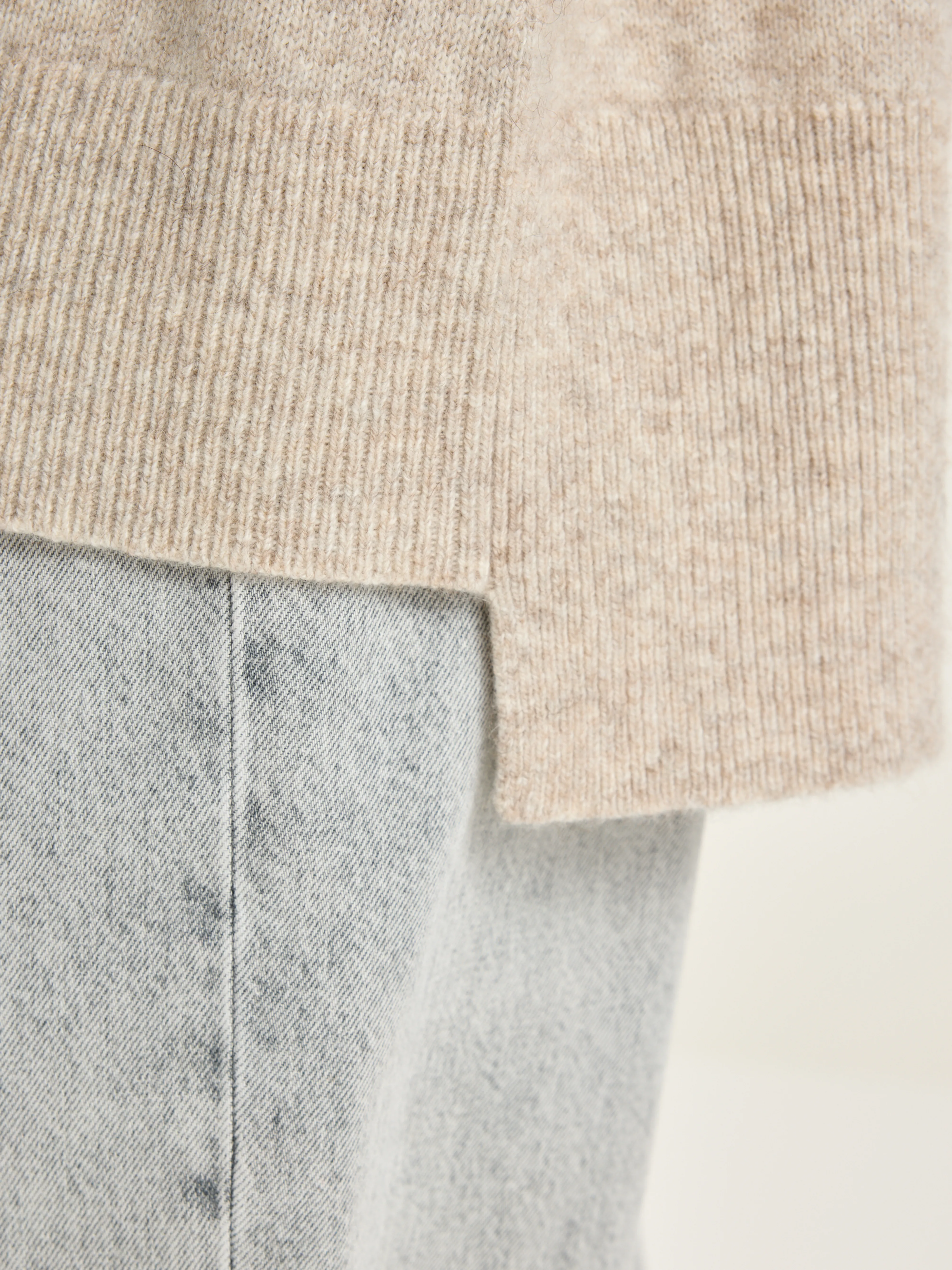 Ganzi turtleneck sweater (242 / W / OYSTER) - Image 6