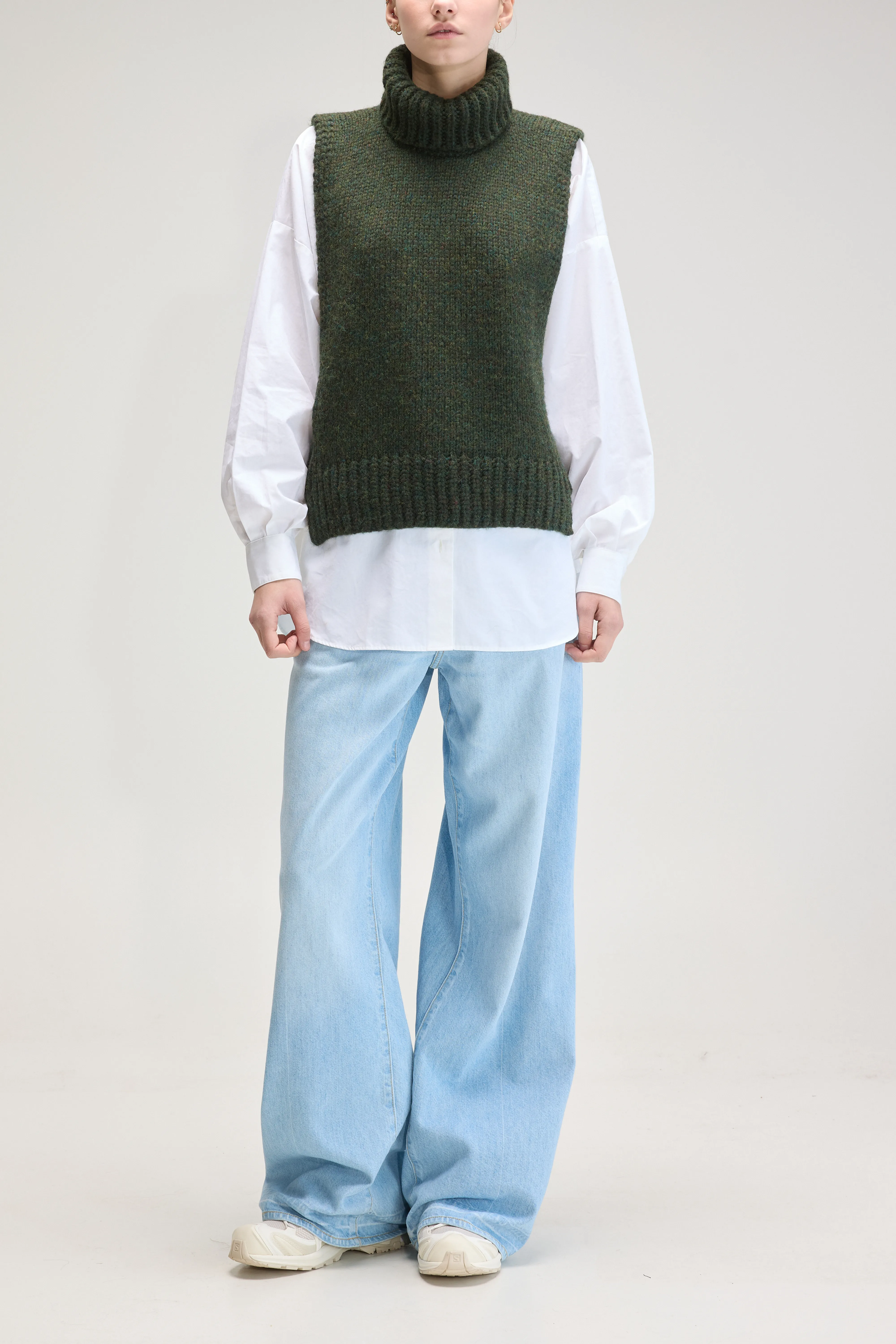 Upcycled Sleeveless Sweater (UPC / W / KOMBU) - Image 3