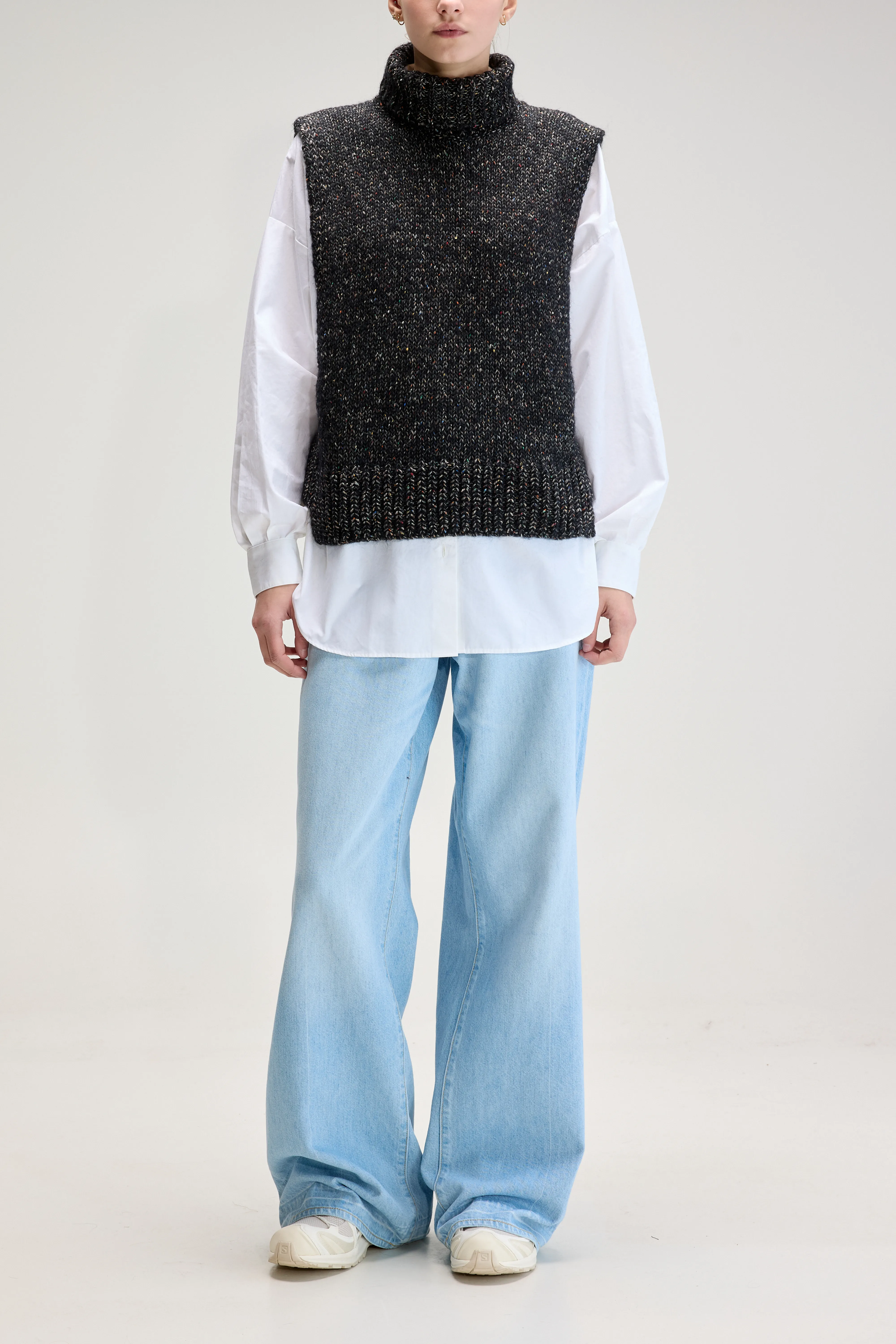 Upcycled Sleeveless Sweater (UPC / W / OFF BLACK) - Image 3