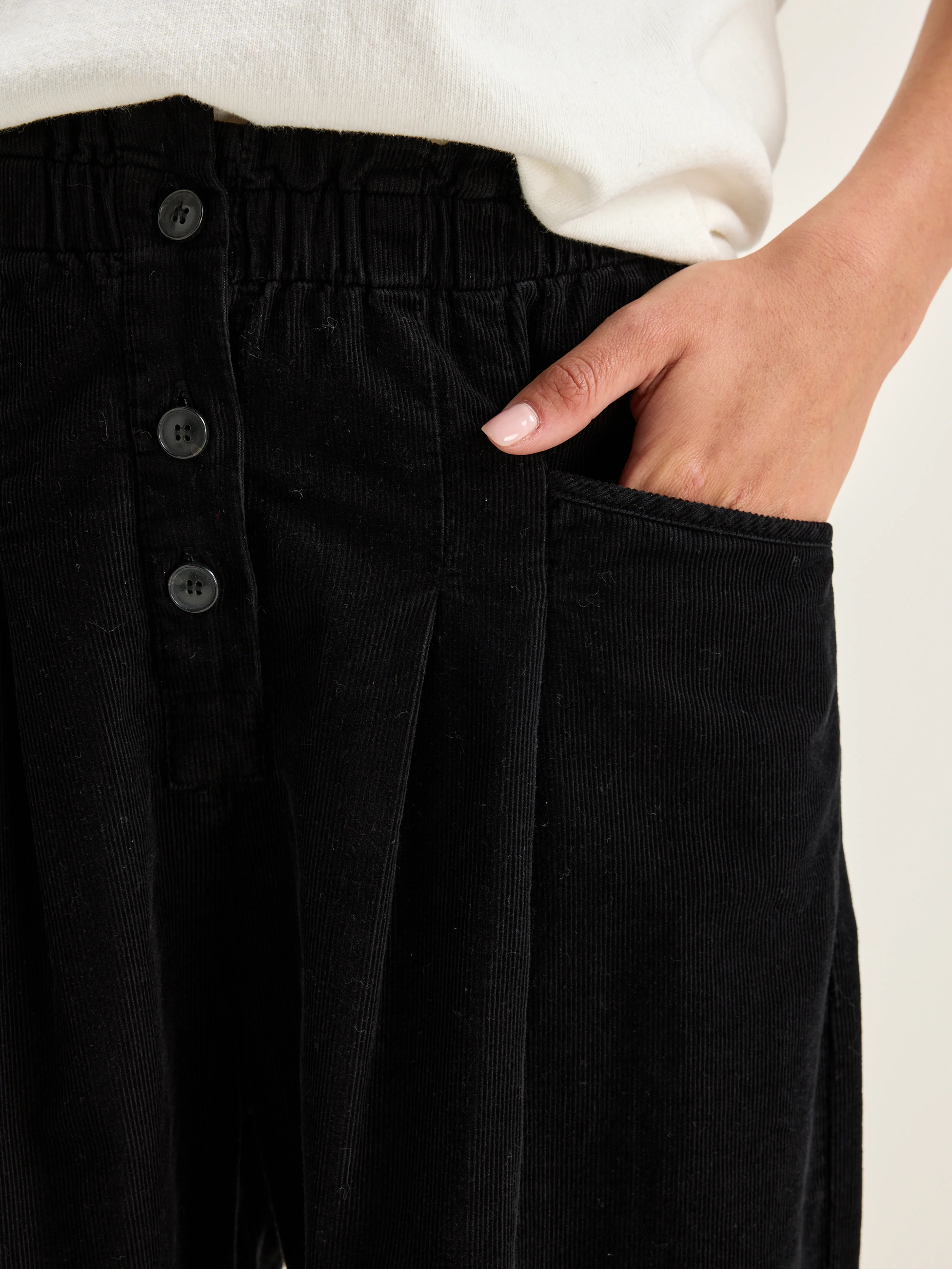 Lilo paperbag trousers (242 / W / BLACK BEAUTY) - Image 6