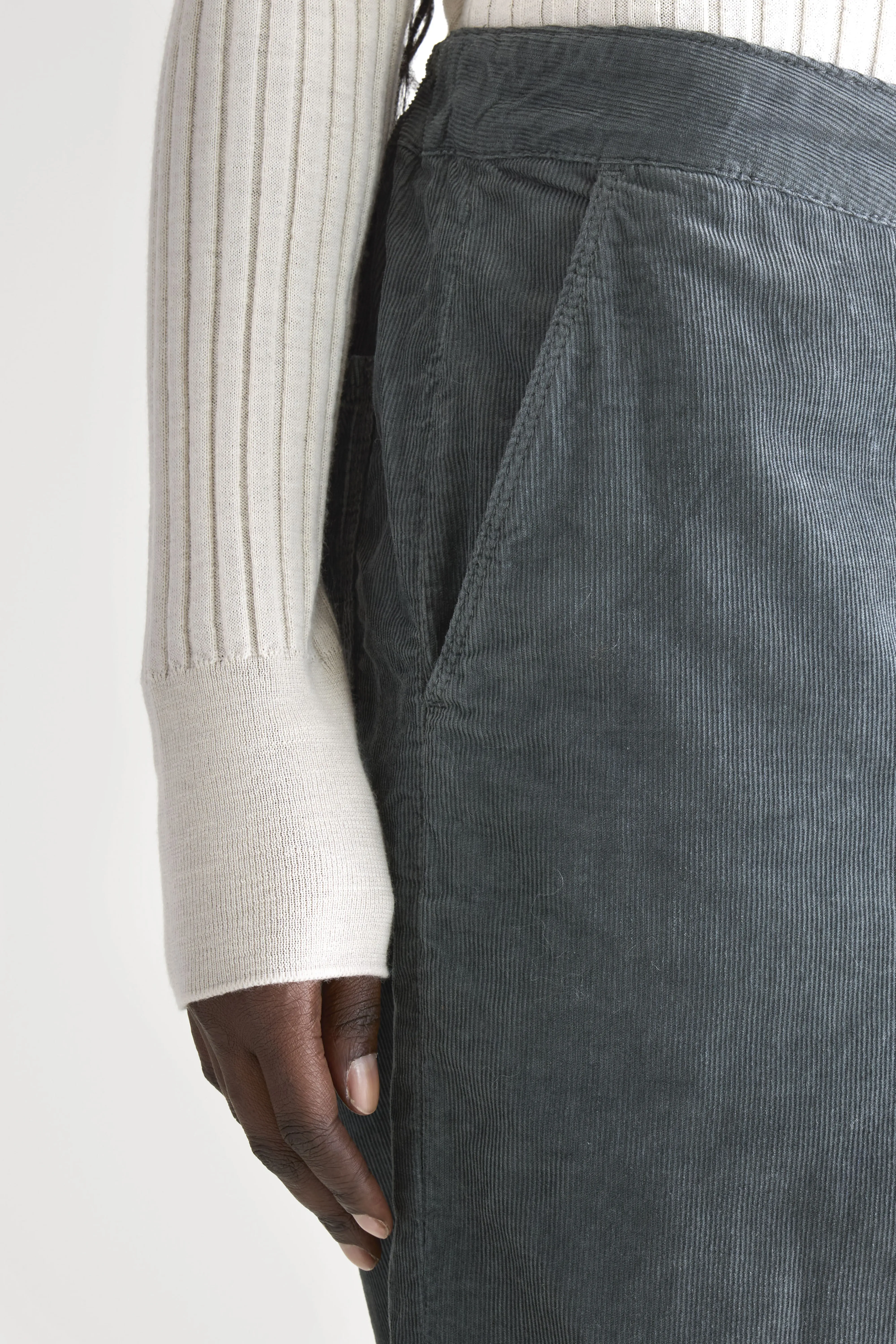 Pasop relaxed trousers (252 / W / IRON) - Image 6