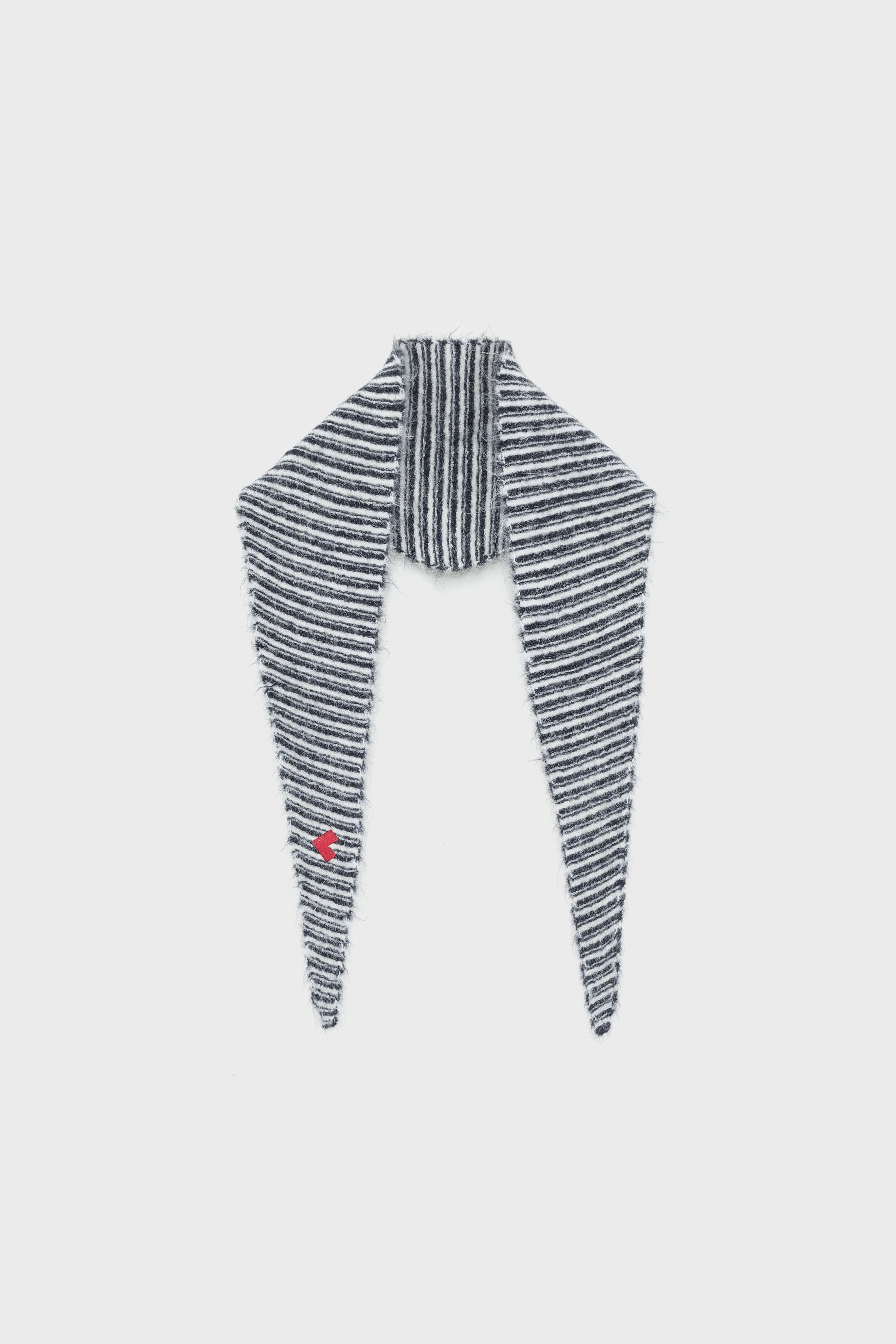 Darcol triangle scarf (252 / W / STRIPE A) - Image 2