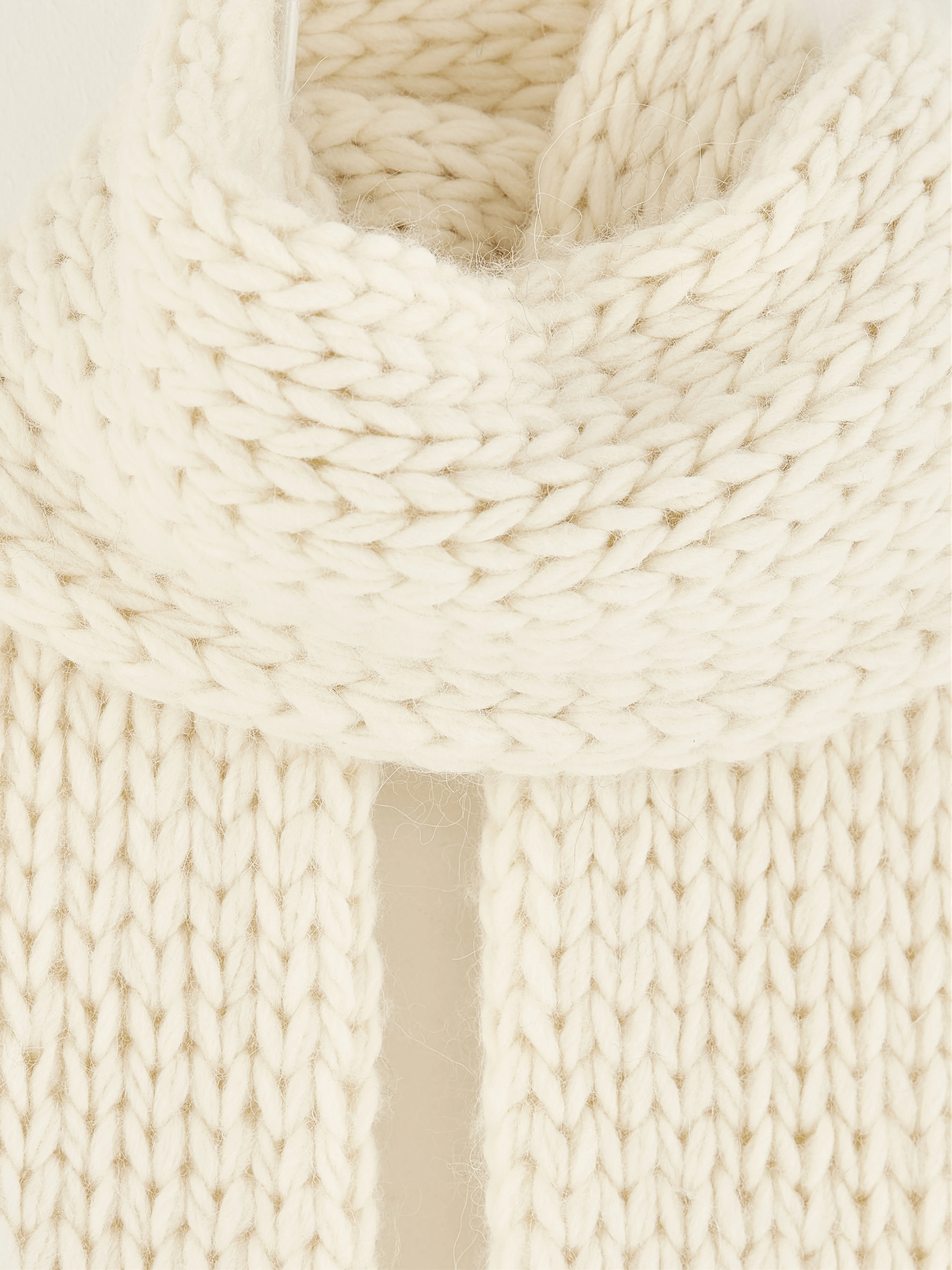 Kou knitted scarf (242 / W / IVORY) - Image 3