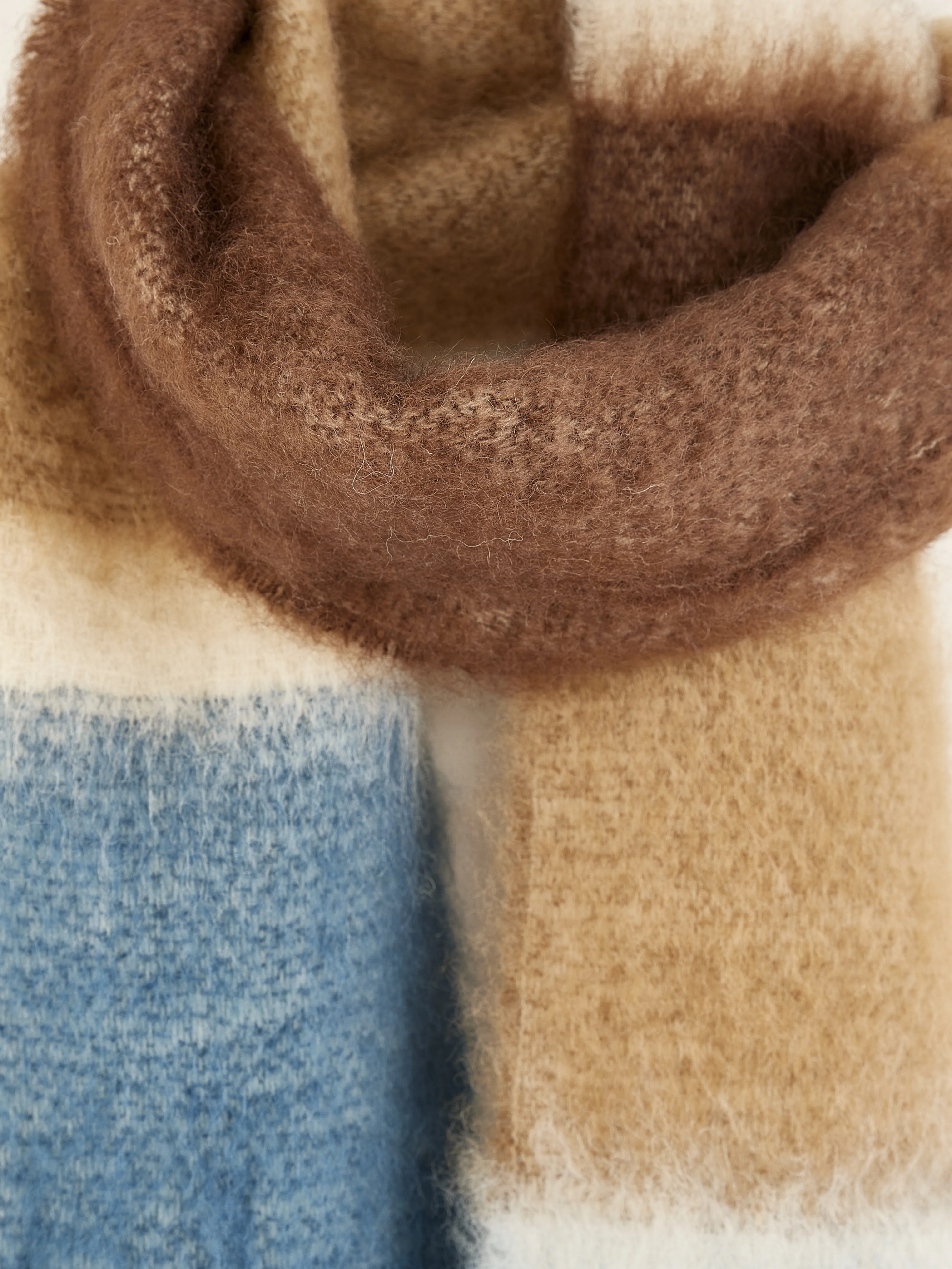 Mylia woven scarf (242 / W / STRIPE A) - Image 3