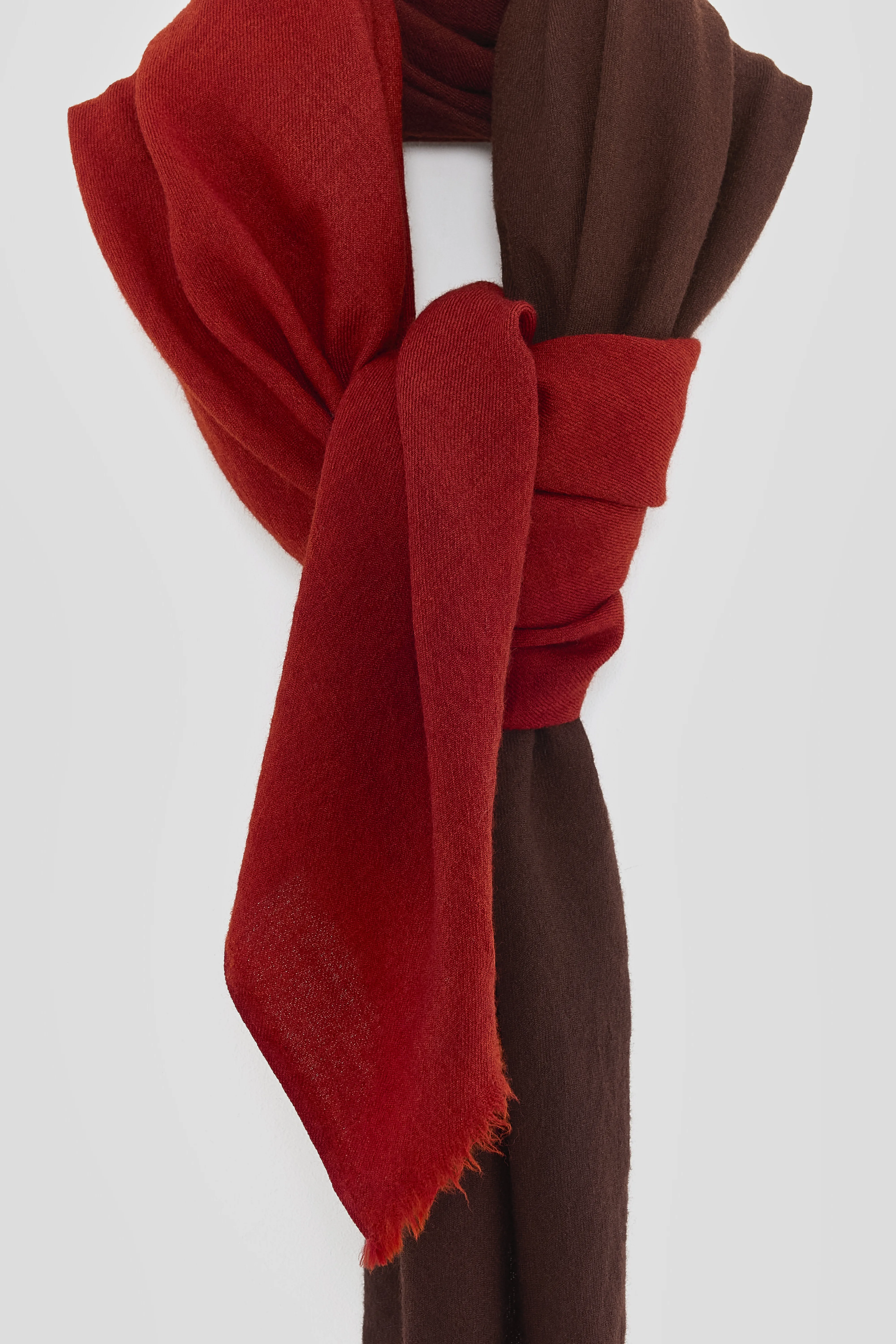 Seepy woven scarf (252 / W / DISPLAY A) - Image 4
