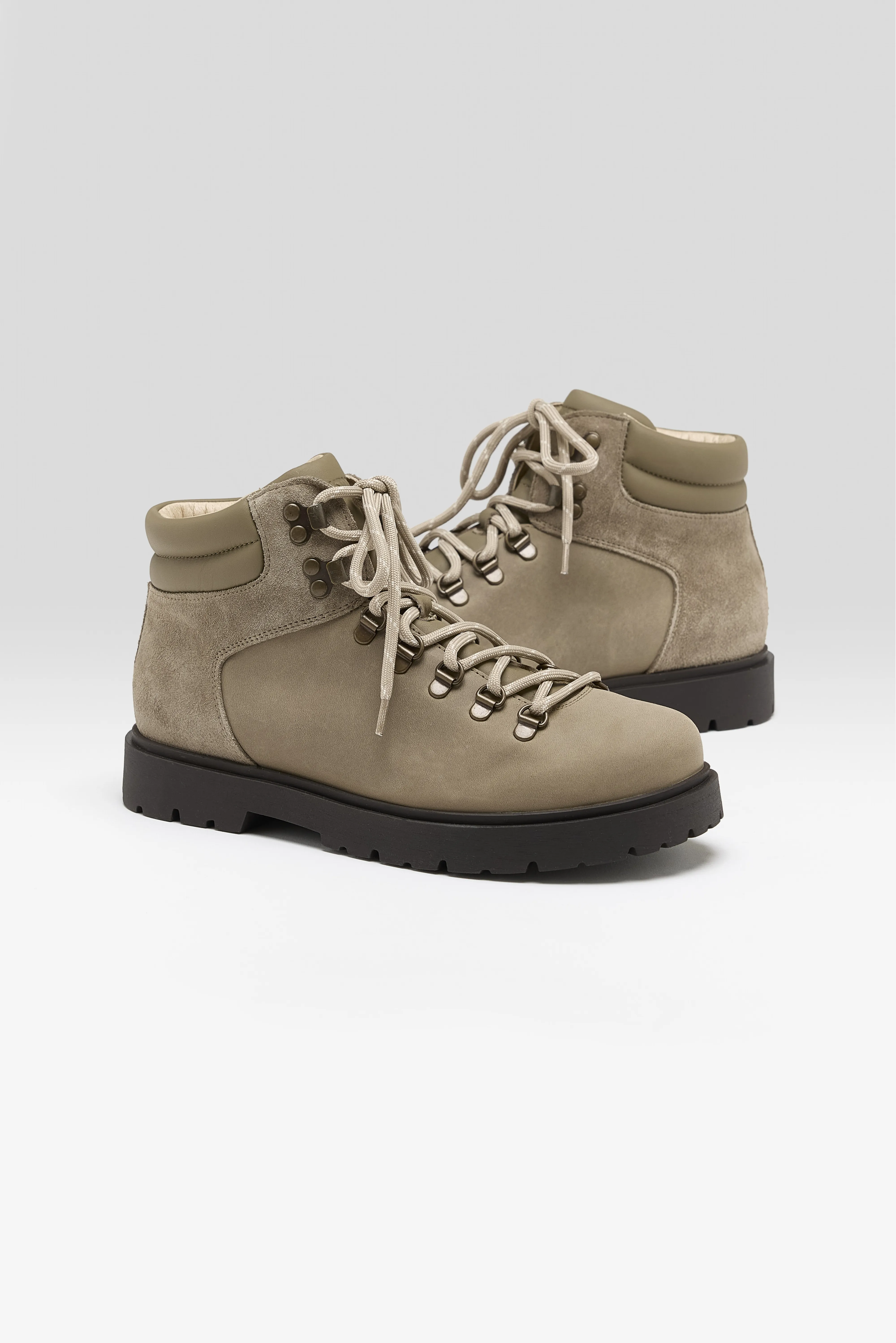 Jackson Nubucks Boots for Women (252 / W / TAUPE) - Image 3
