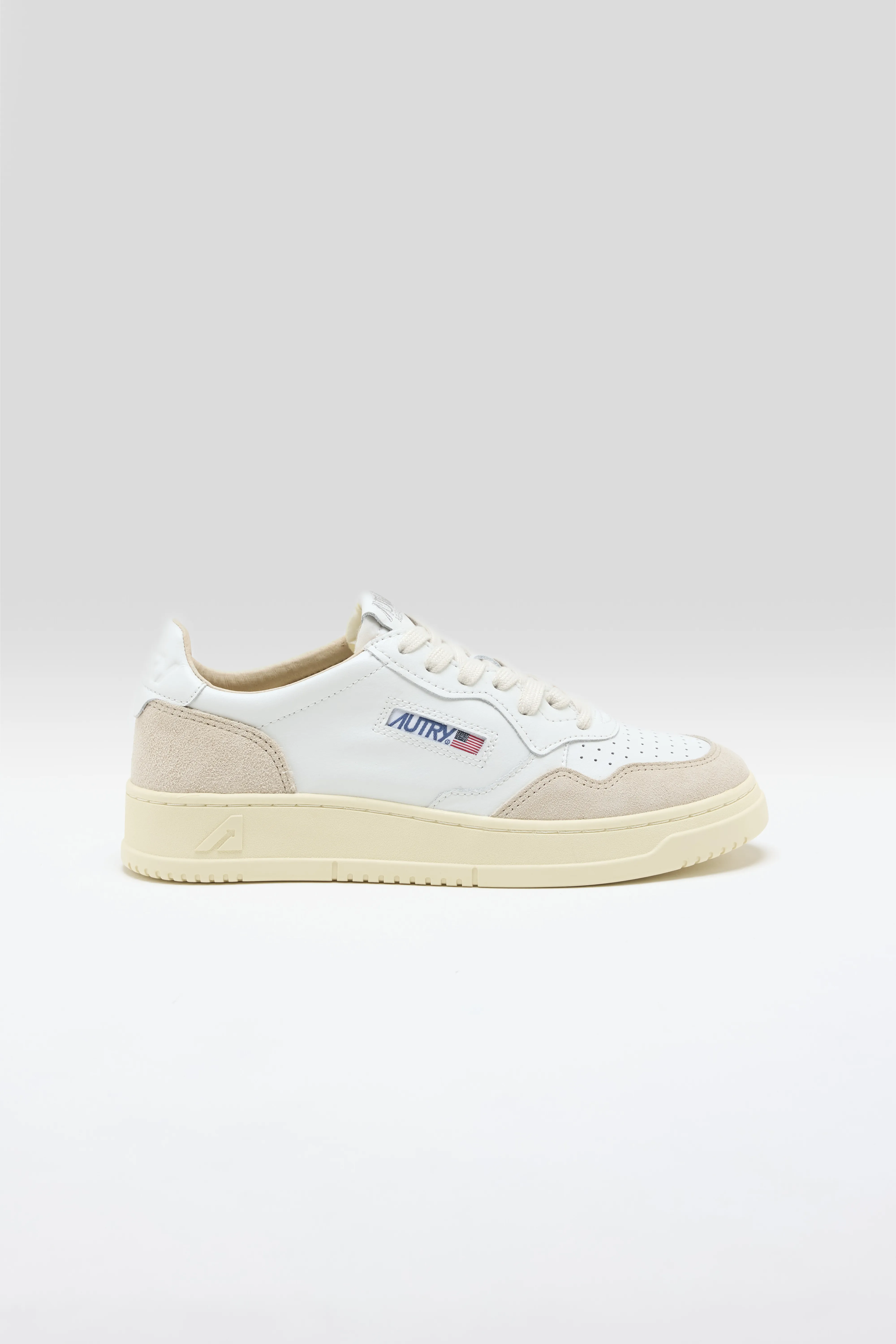 Medalist Low for Women (251 / W / WHITE) - Image 2
