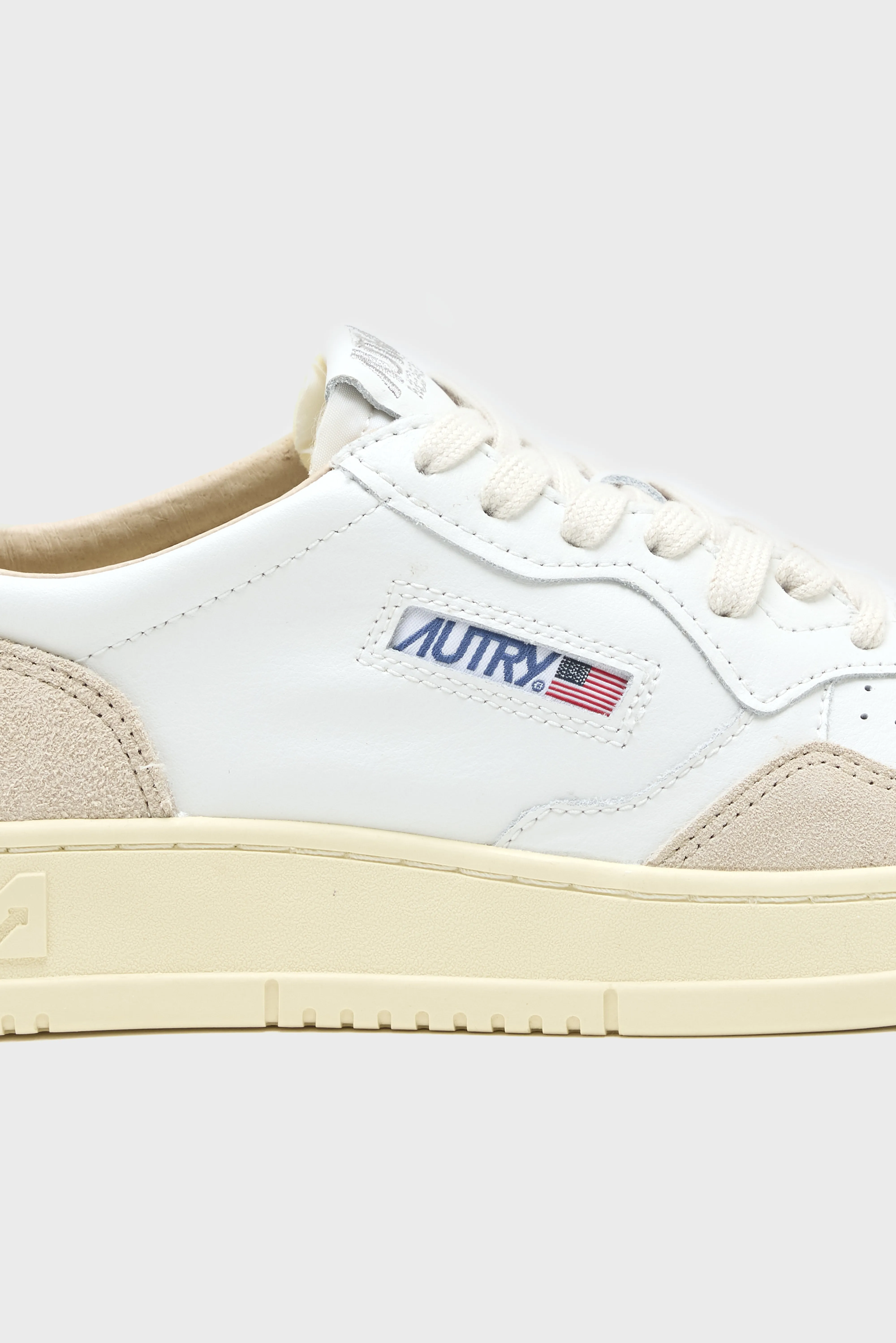 Medalist Low for Women (251 / W / WHITE) - Image 5