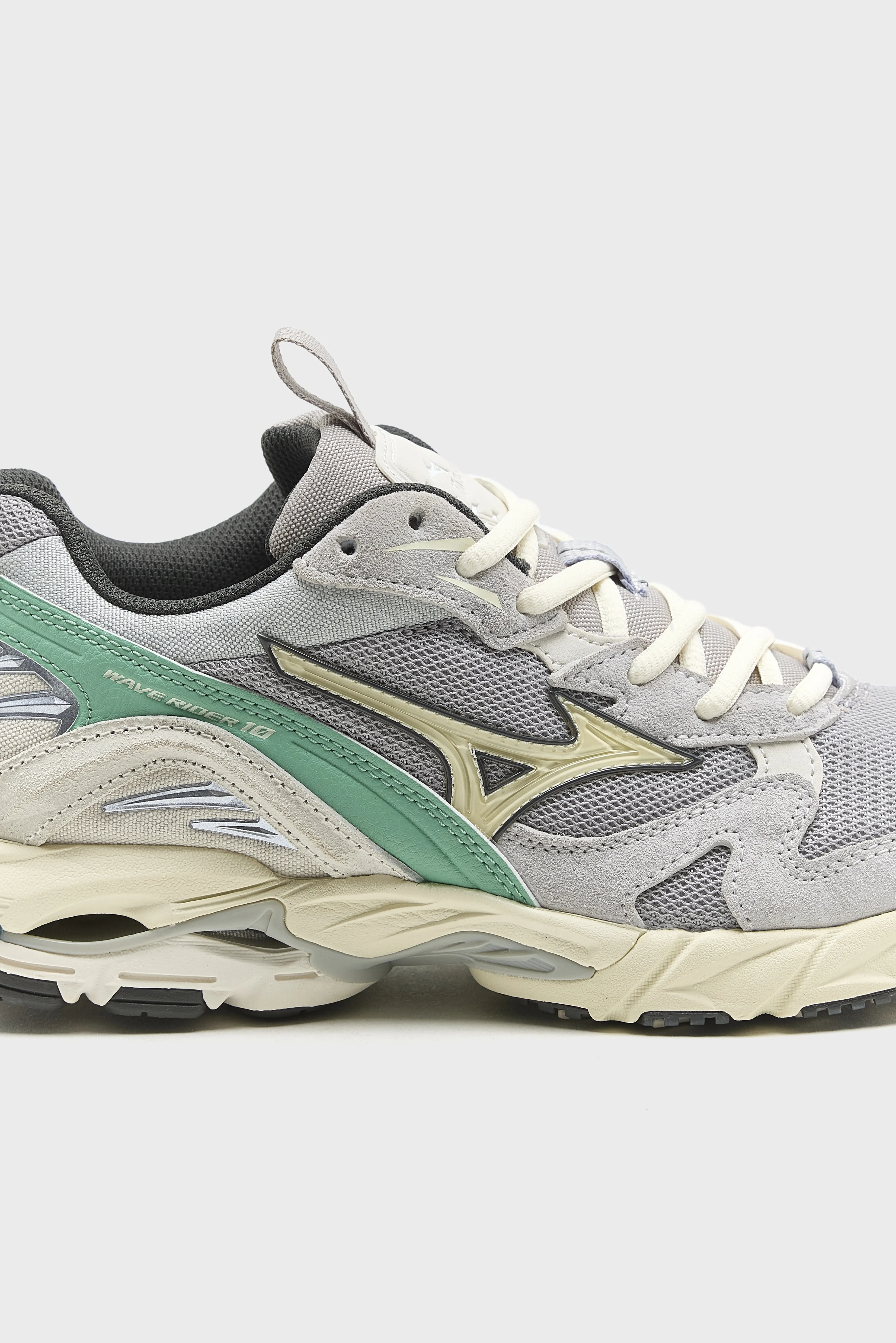 Wave Rider 10 Premium for Women  (252 / W / GREEN) - Image 5