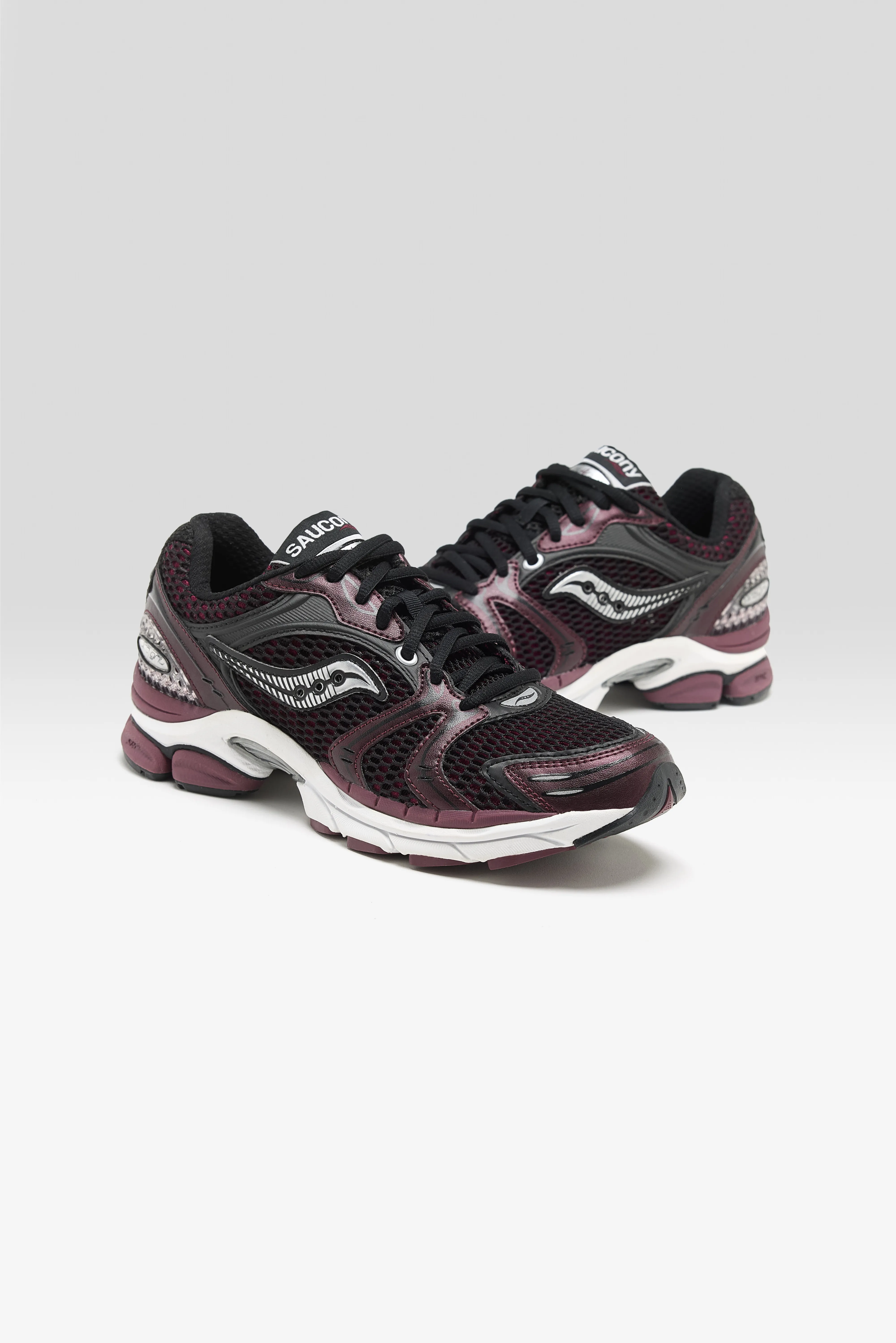 ProGrid Triumph 4 for Women  (252 / W / RED) - Image 3