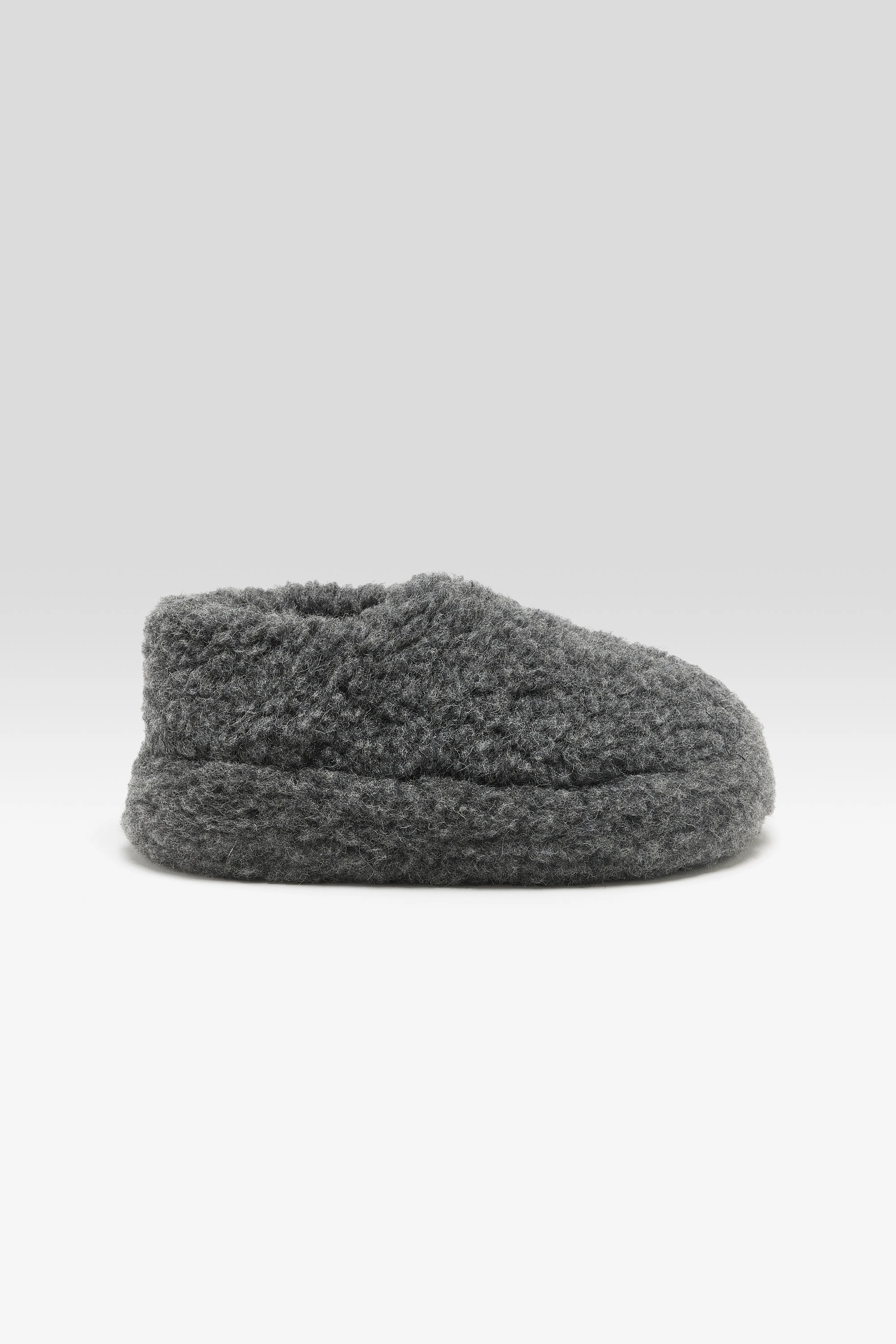 Siberian Slippers  (252 / W / GREY) - Image 2