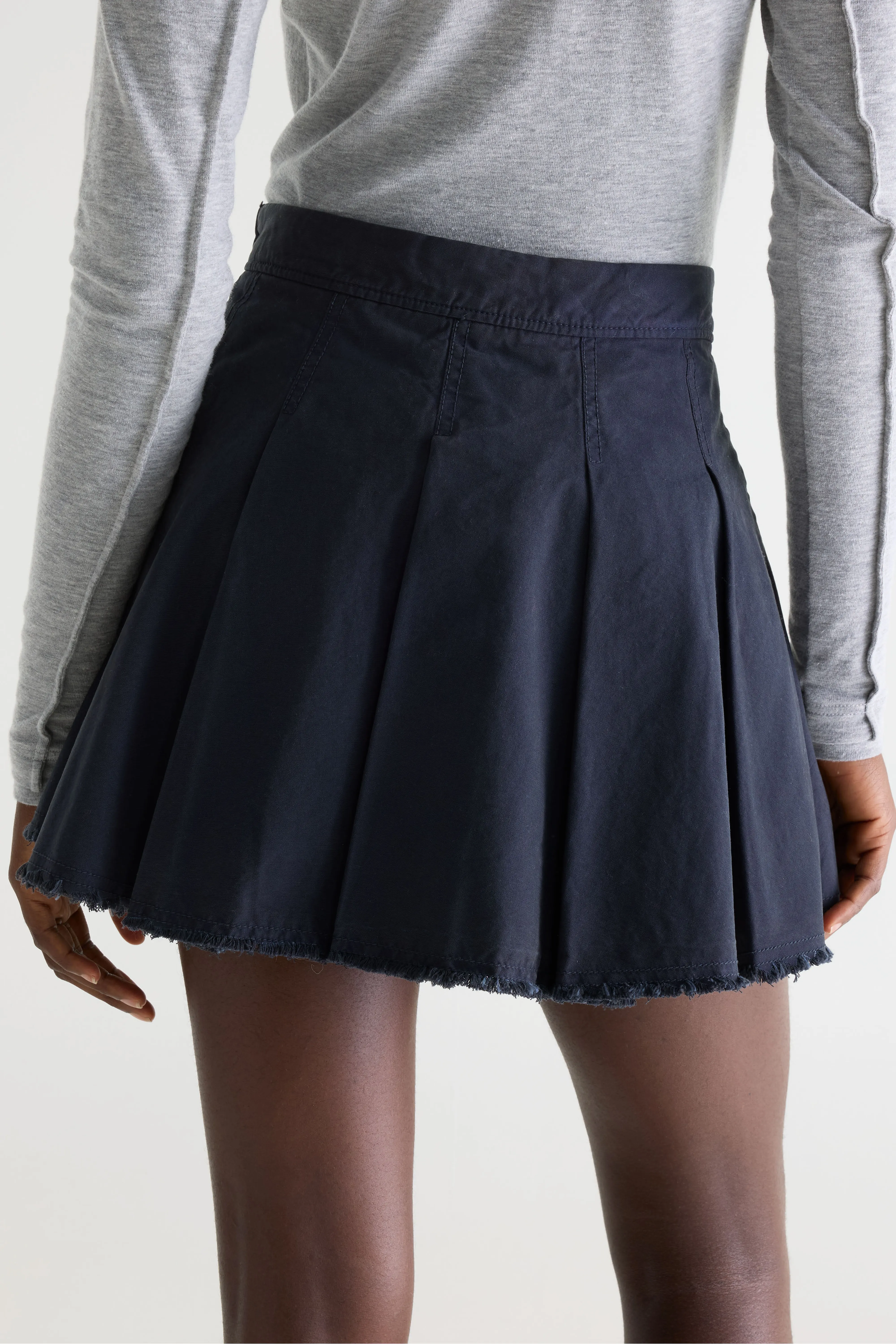 Windy pleated mini skirt (261 / W / NAVY) - Image 5