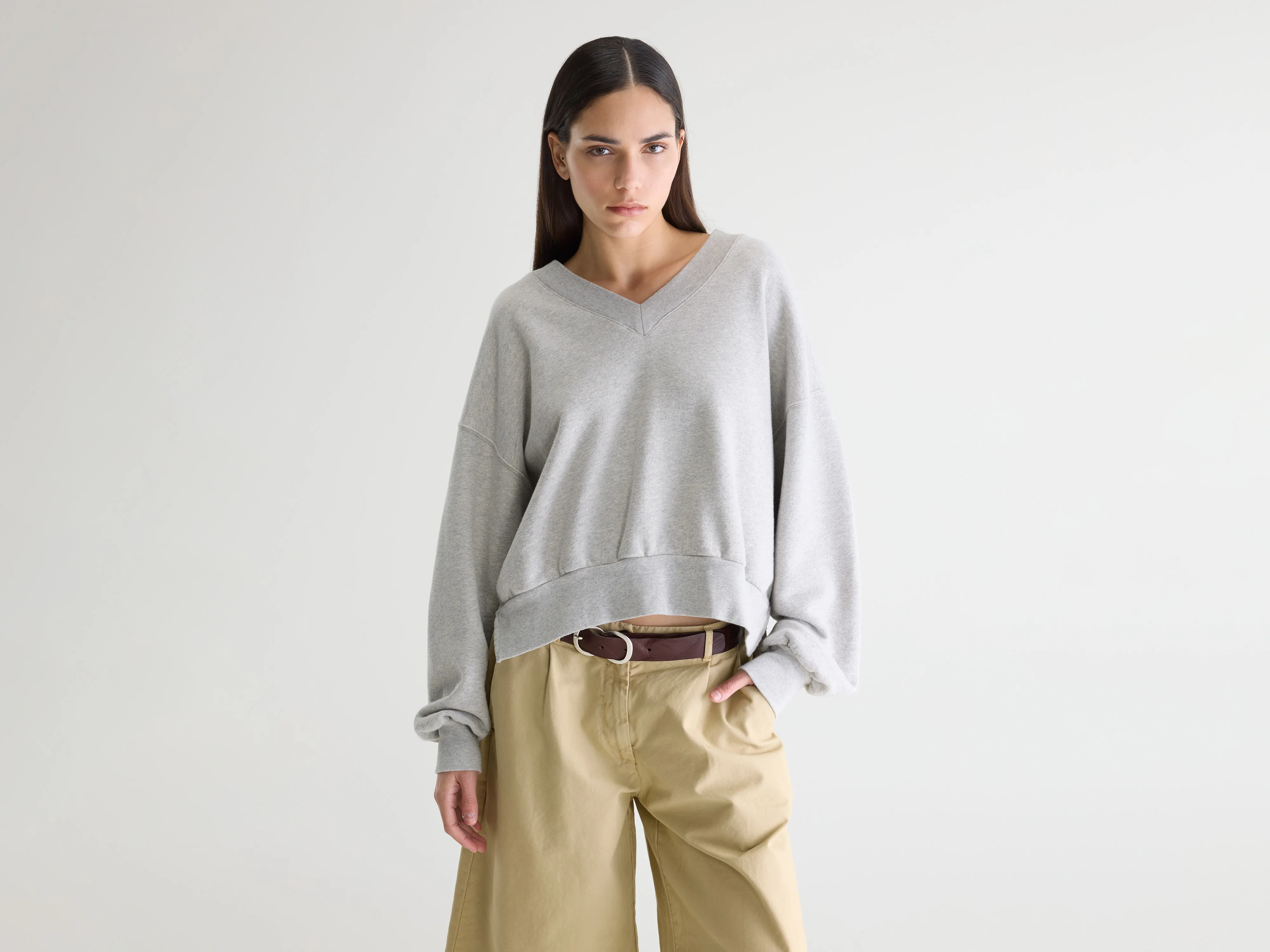 Varola v-neck sweatshirt (252 / W / H. GREY)