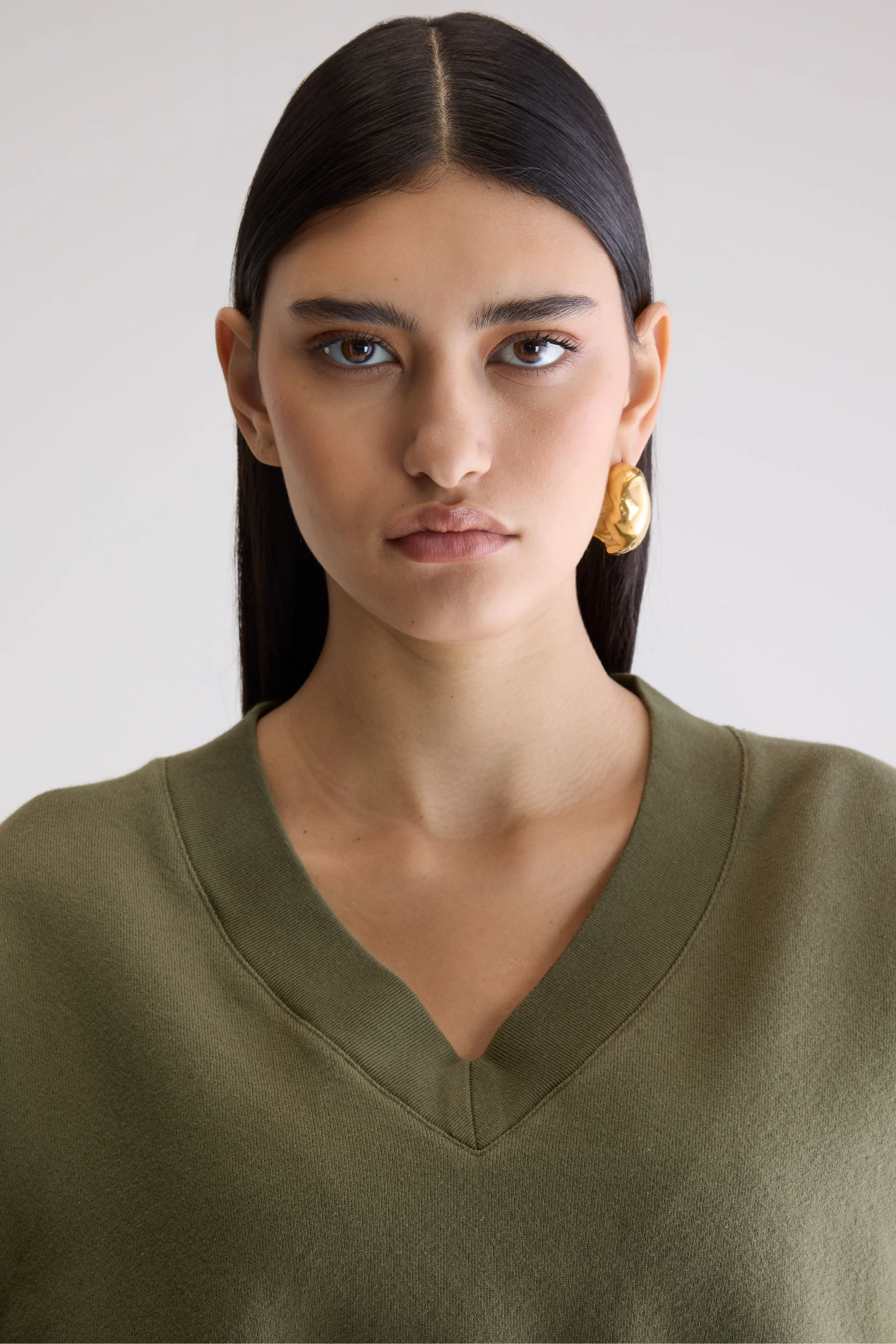 Varola v-neck sweatshirt (252 / W / OLIVE) - Image 5