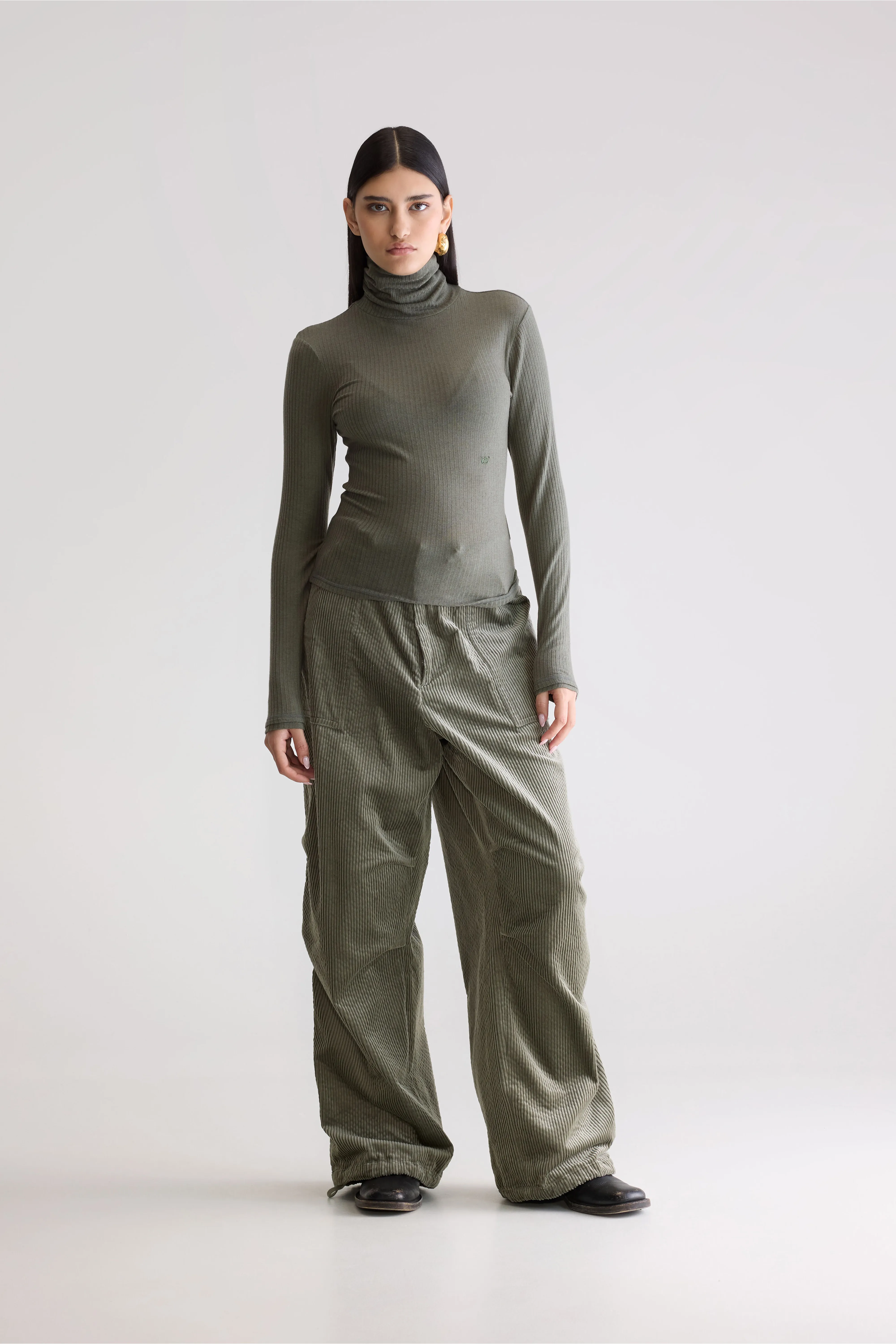 Vinay fitted t-shirt (252 / W / SAGE) - Image 3